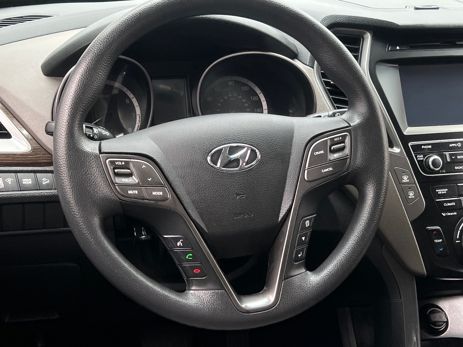 Thumbnail: 2017 Hyundai Santa Fe - 5