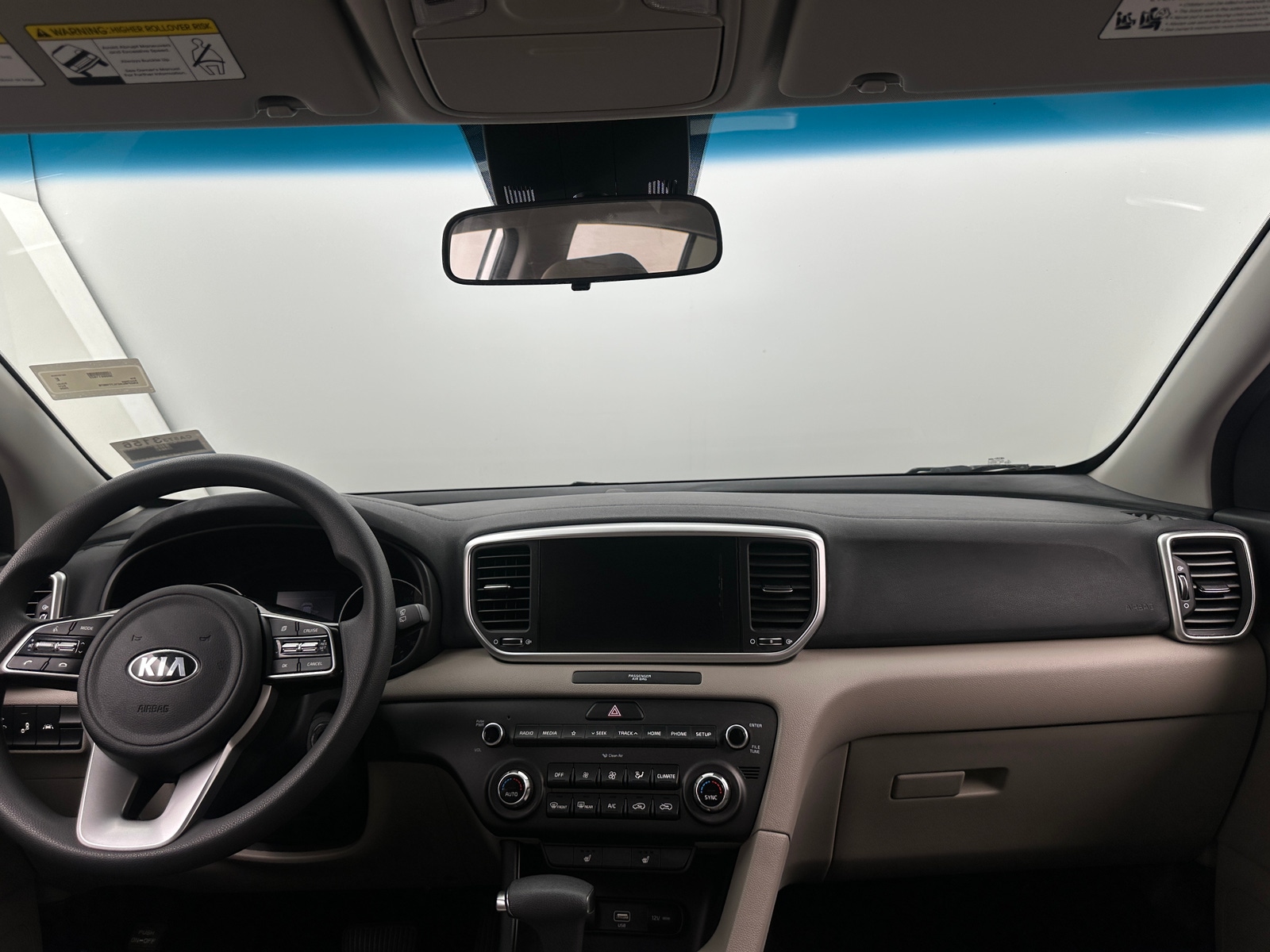 Thumbnail: 2020 Kia Sportage - 3