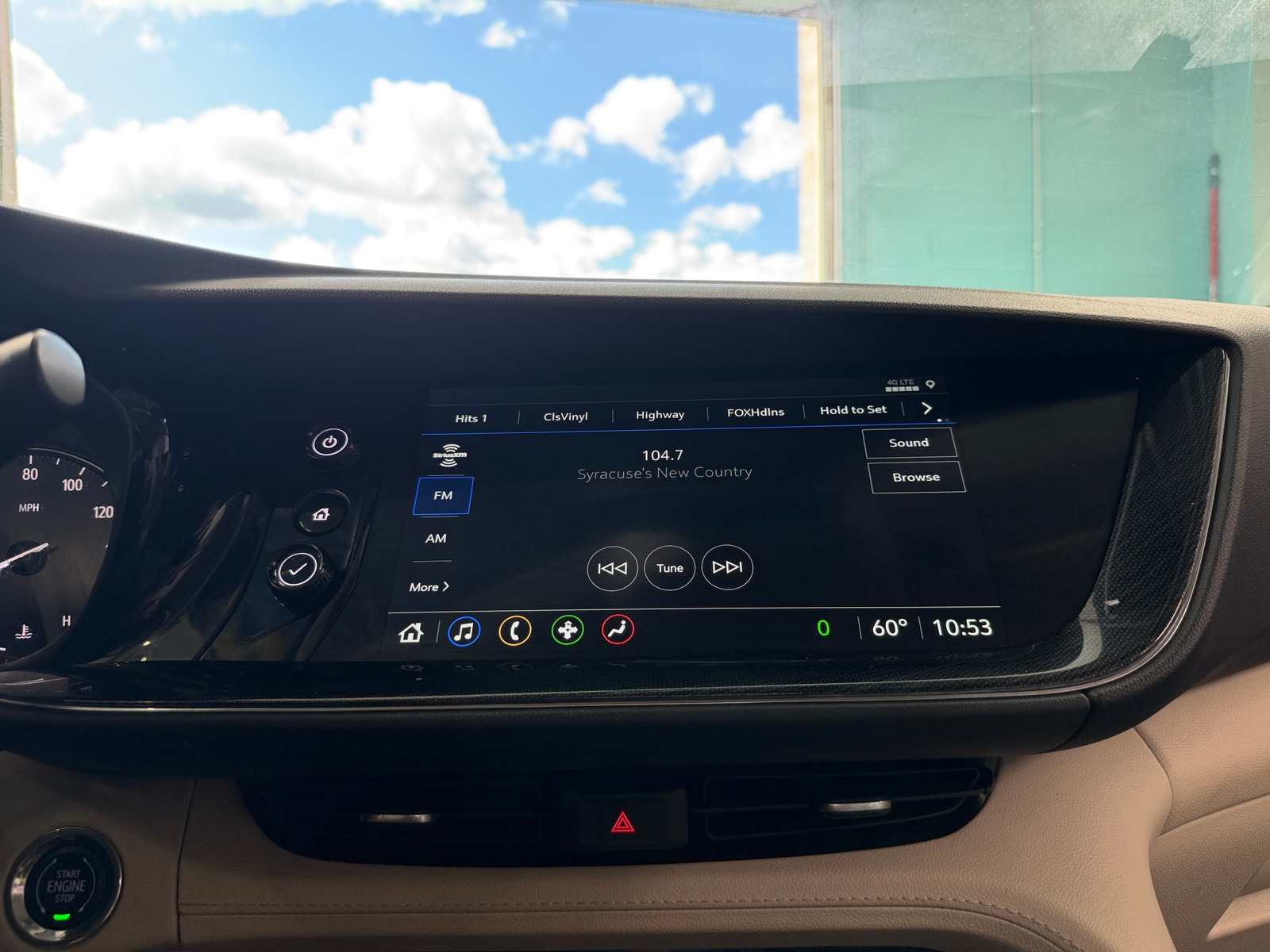 Thumbnail: 2023 Buick Envision - 3