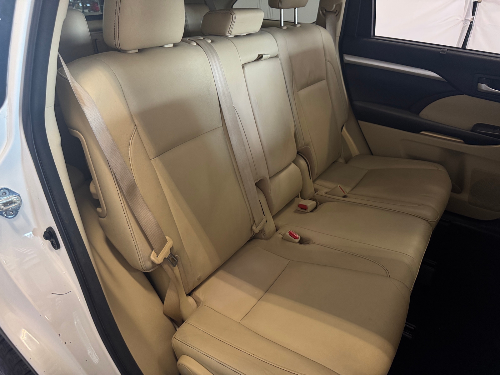 Thumbnail: 2016 Toyota Highlander - 6