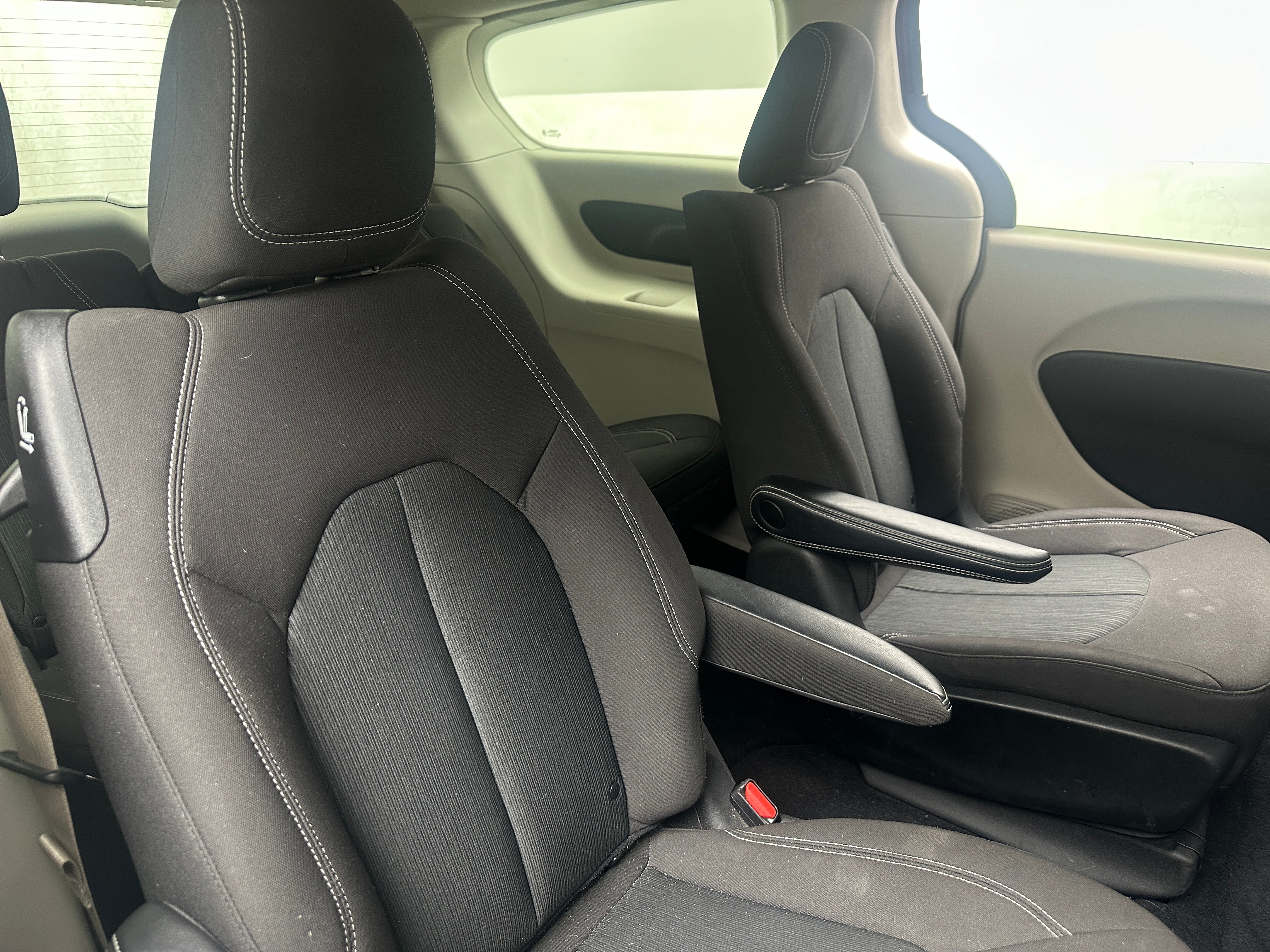 2021 Chrysler Voyager