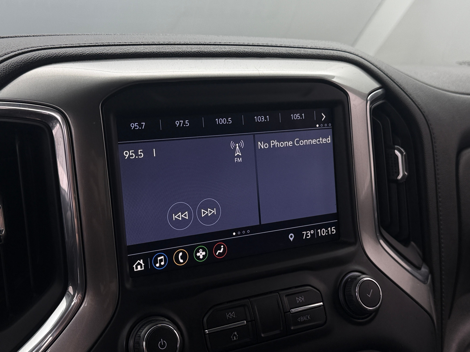 Thumbnail: 2019 Chevrolet Silverado 1500 - 4