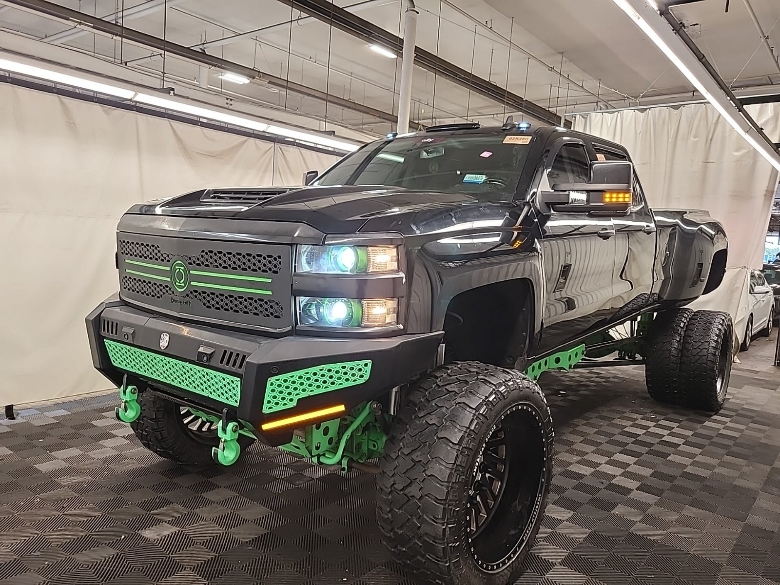 2018 Chevrolet Silverado 3500HD 4WD Crew Cab 167.7" LTZ