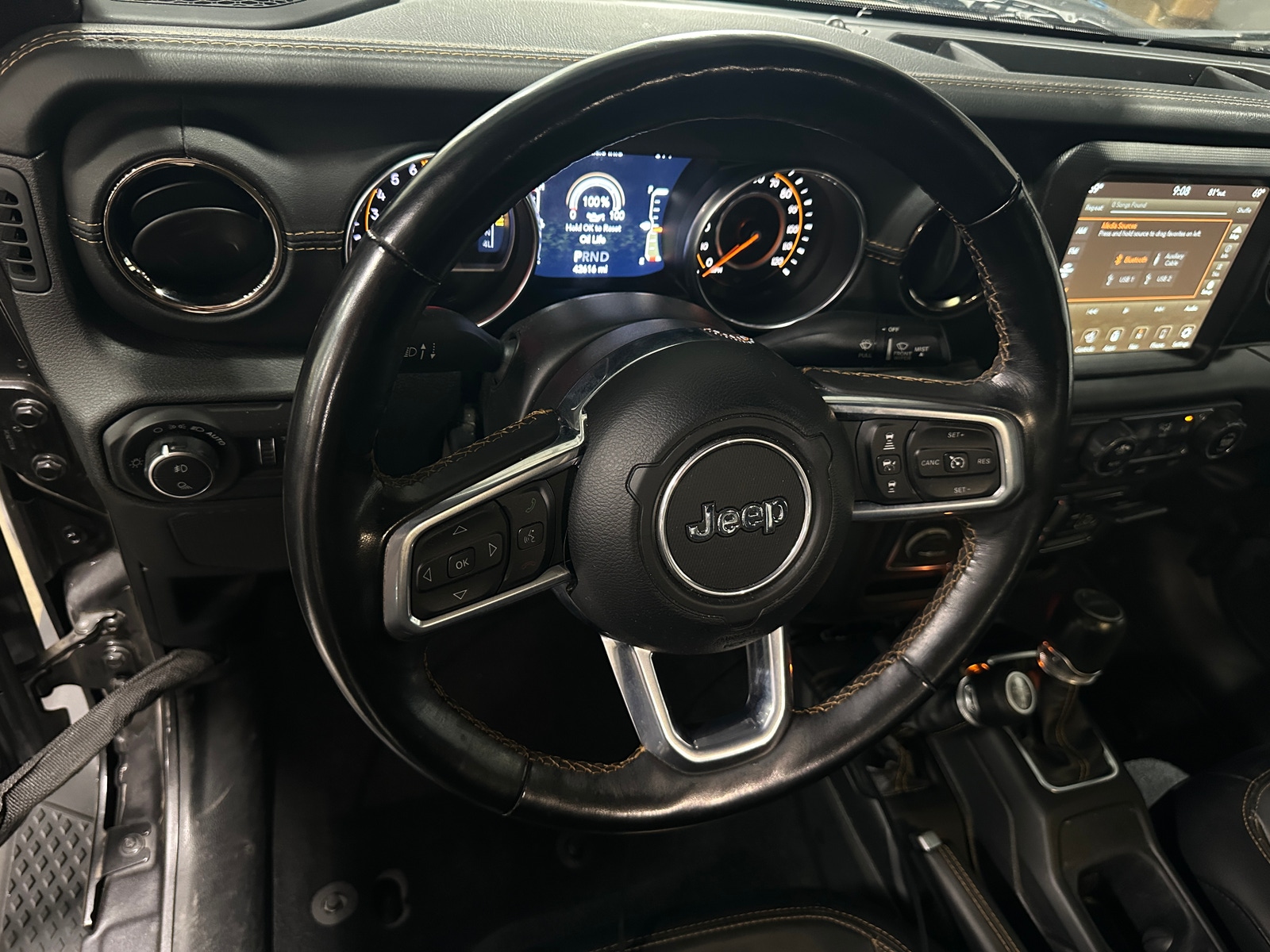 Thumbnail: 2021 Jeep Gladiator - 4