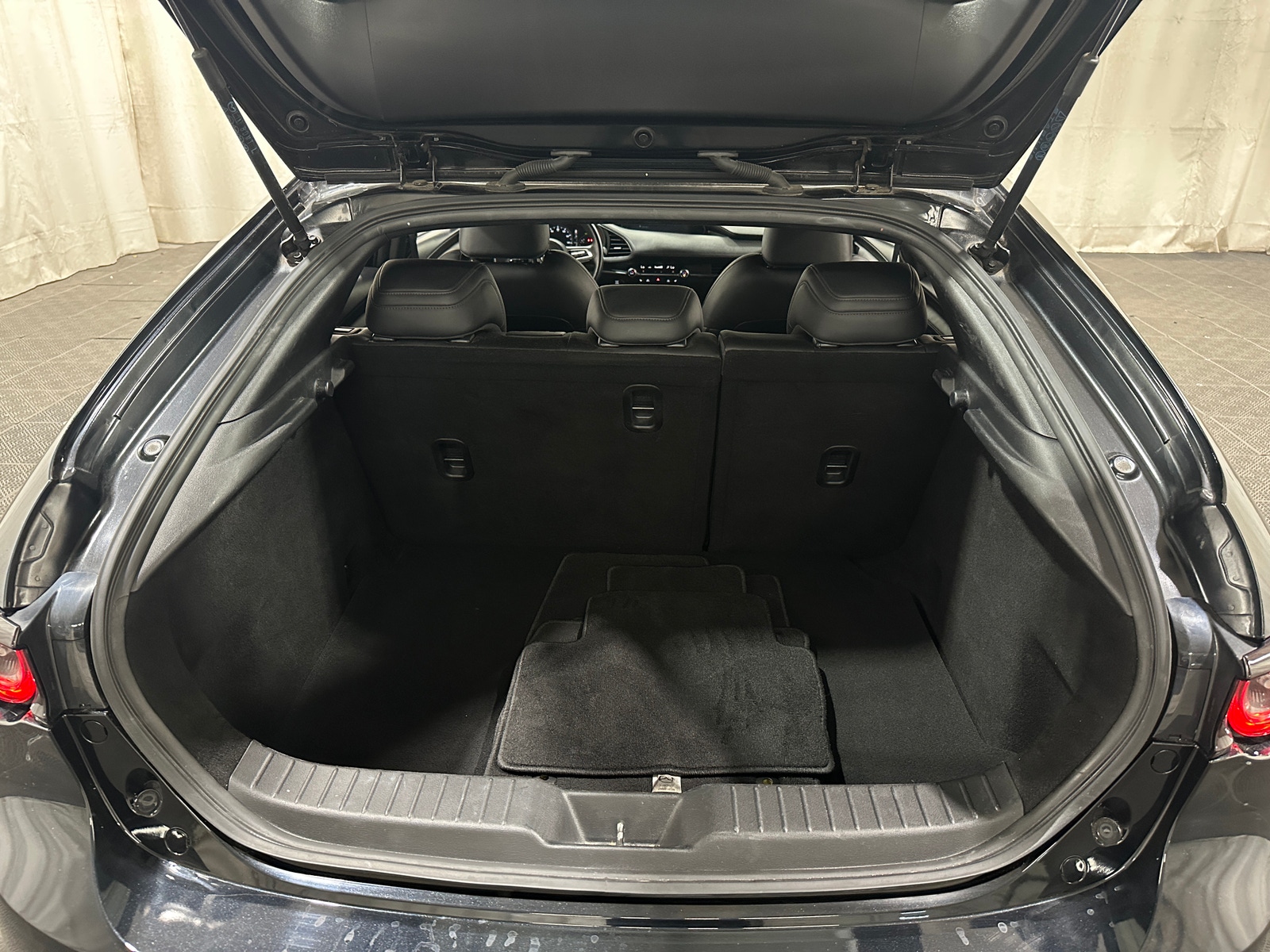 Thumbnail: 2019 Mazda Mazda3 - 6