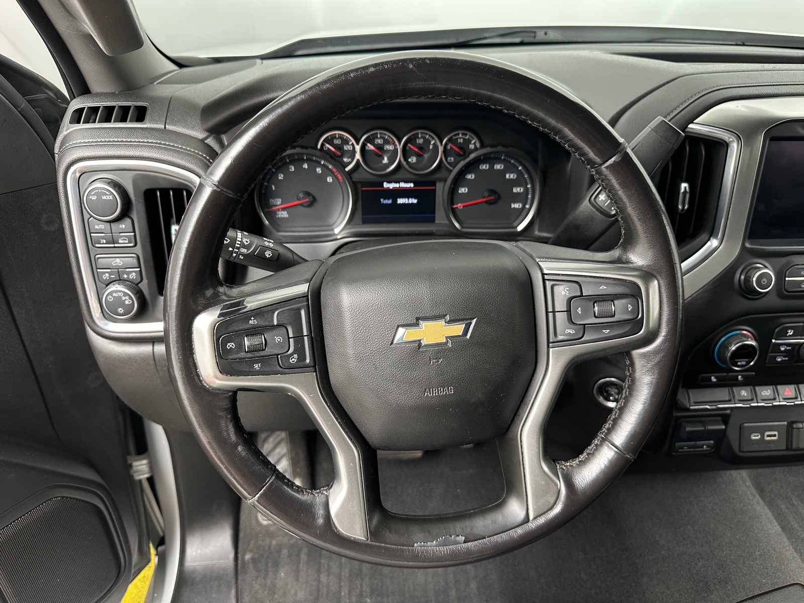 Thumbnail: 2021 Chevrolet Silverado 1500 - 5