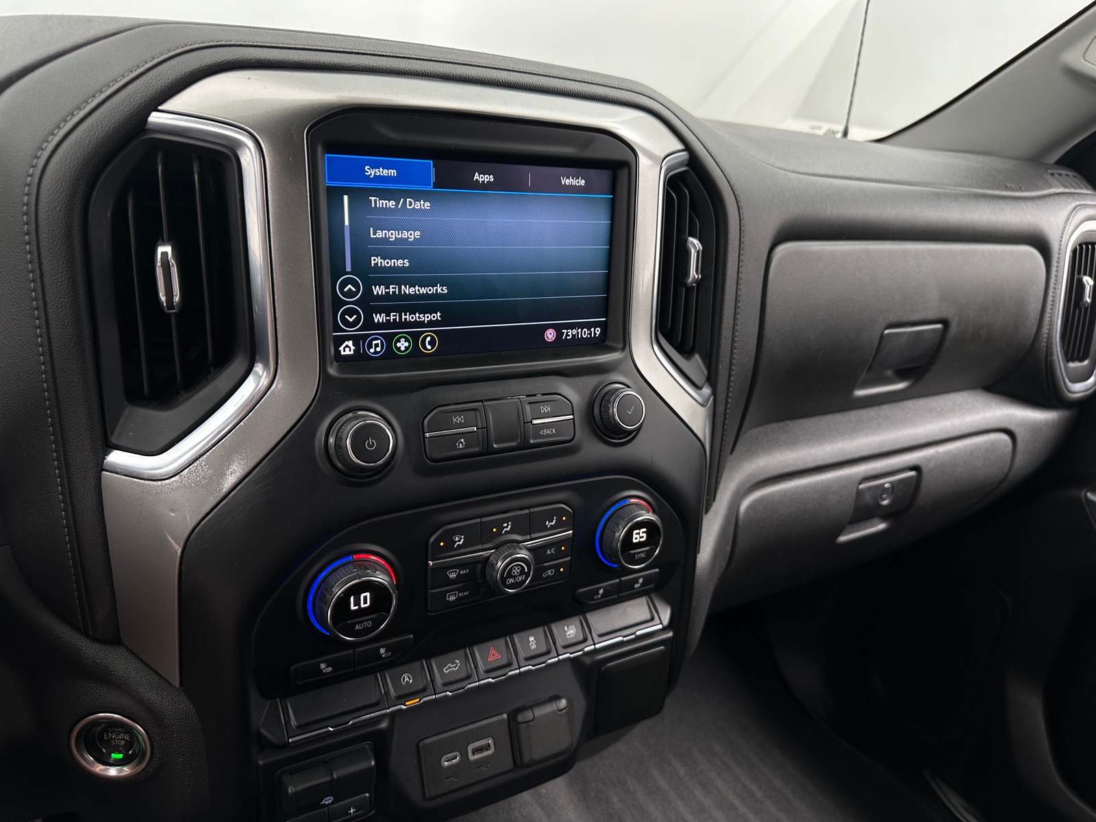 Thumbnail: 2021 Chevrolet Silverado 1500 - 4