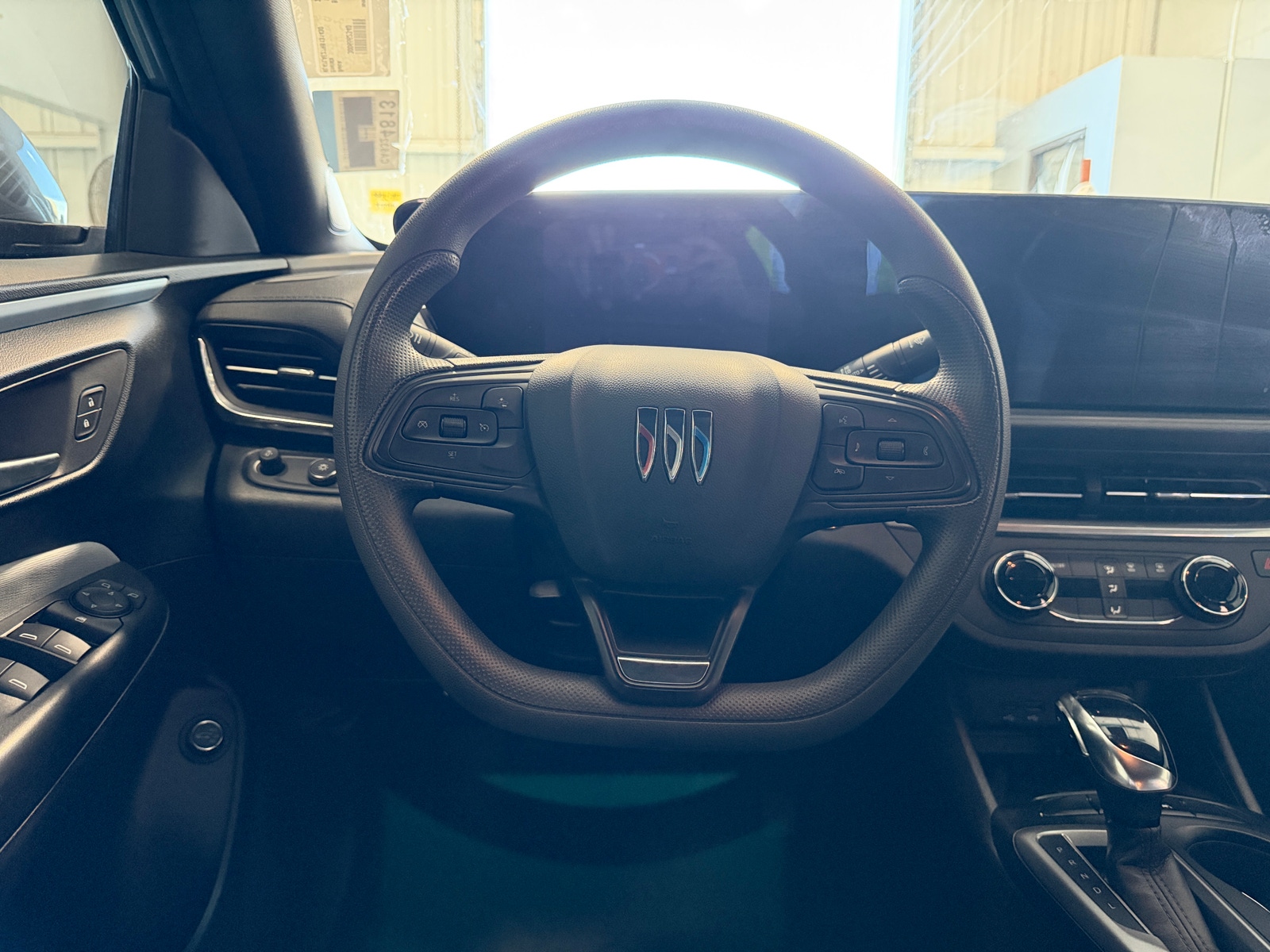 Thumbnail: 2024 Buick Envista - 4
