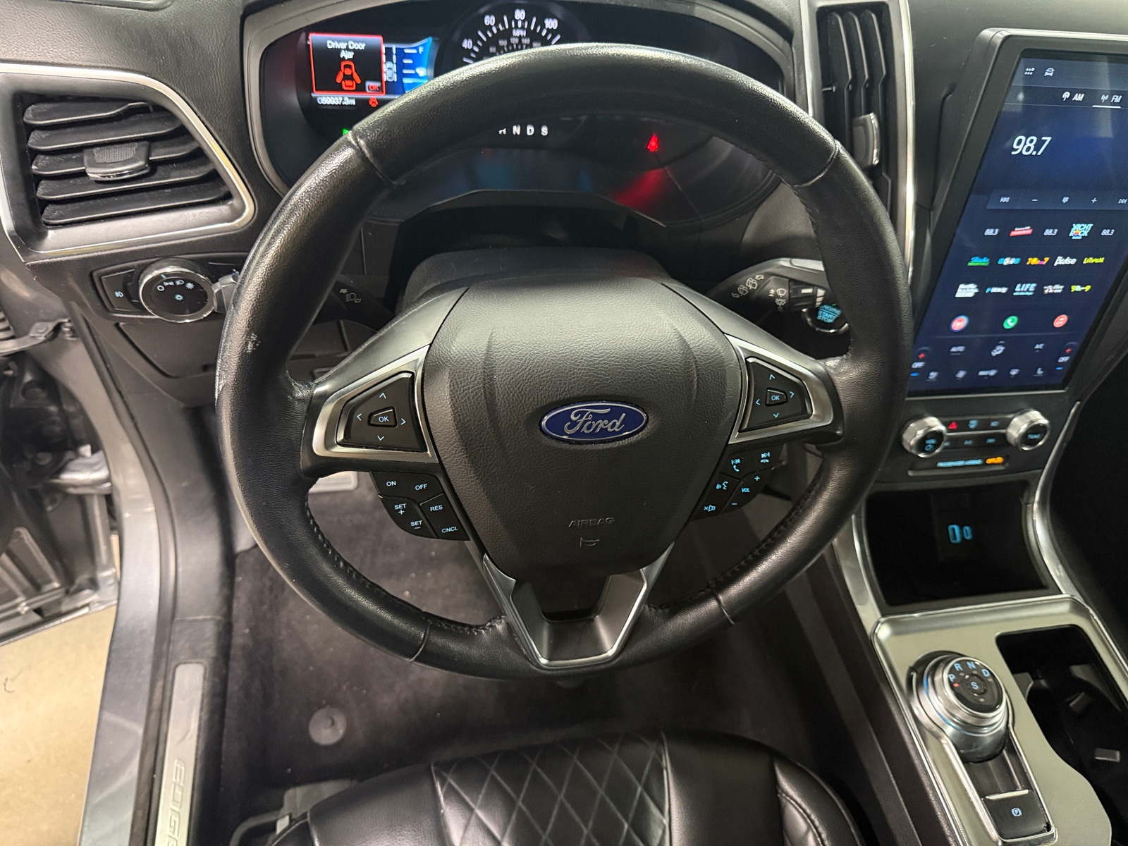 Thumbnail: 2023 Ford Edge - 4