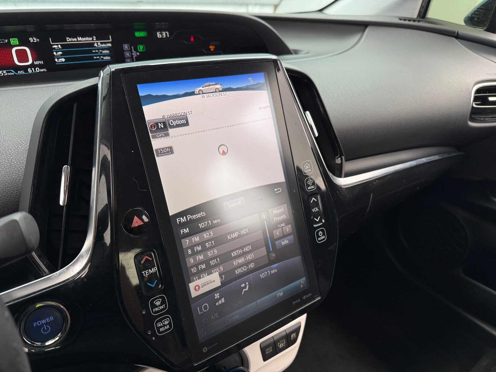 Thumbnail: 2017 Toyota Prius Prime - 3