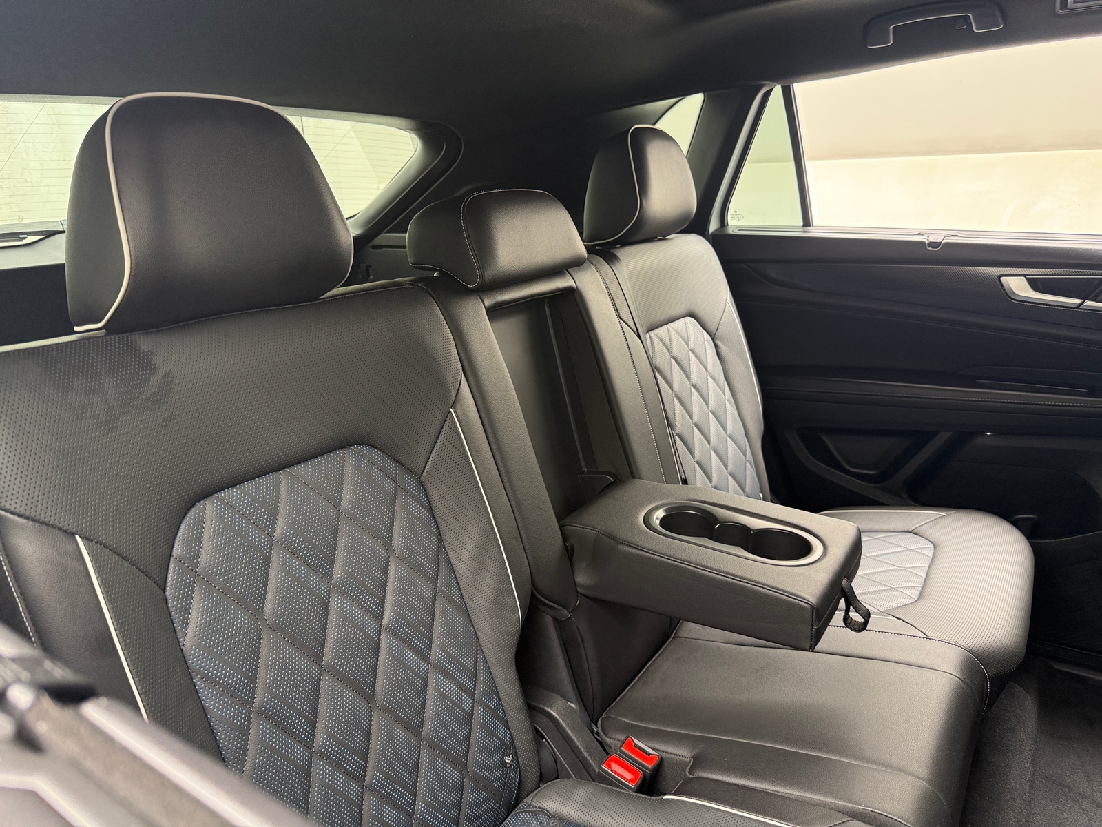 Thumbnail: 2024 Volkswagen Atlas - 5