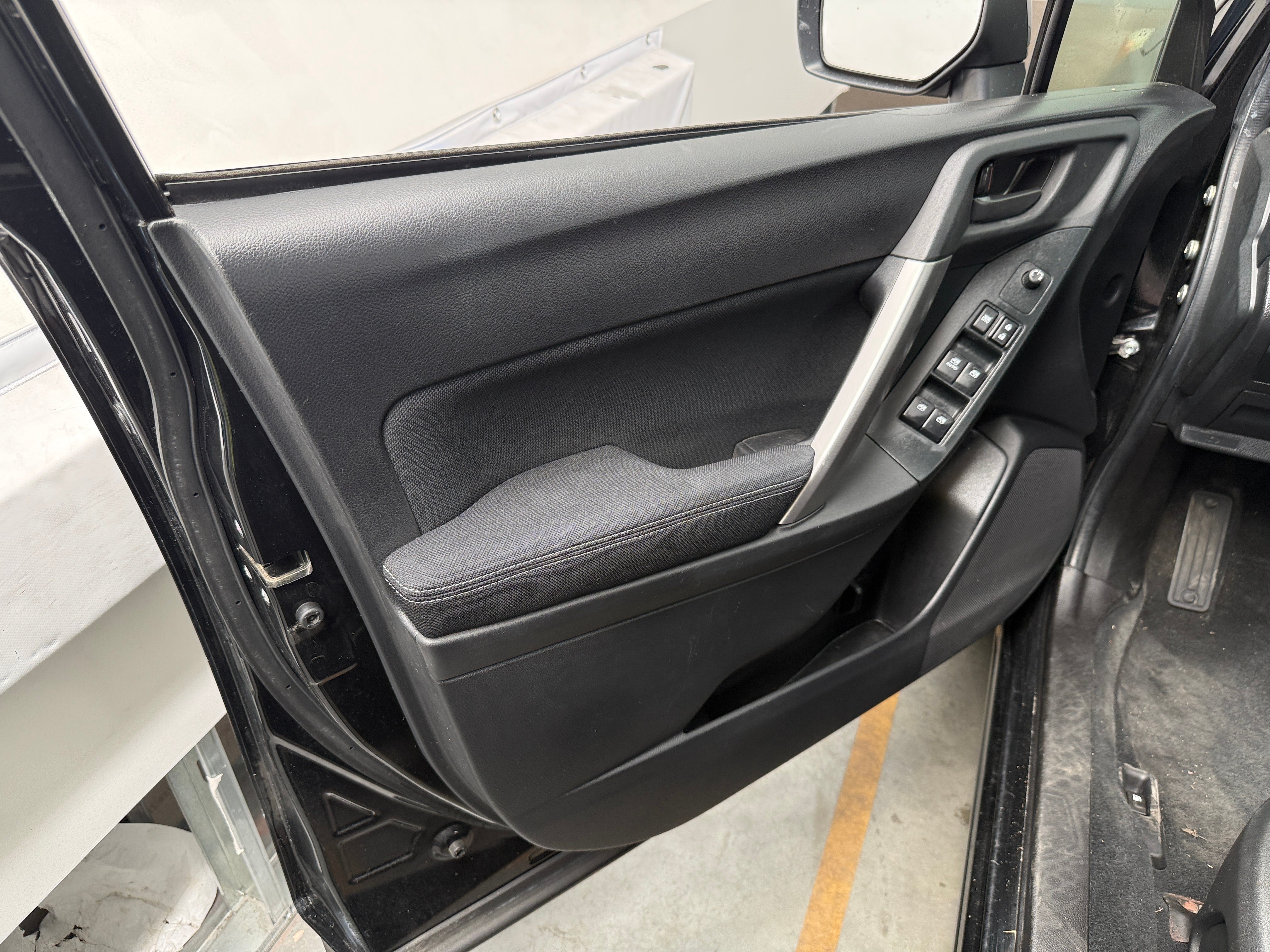 2015 Subaru Forester i Premium - Photo 9