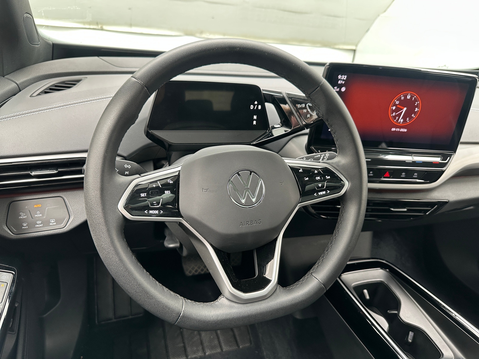 Thumbnail: 2023 Volkswagen ID.4 - 4