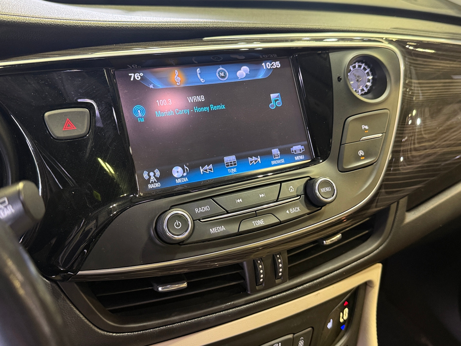 Thumbnail: 2020 Buick Envision - 3