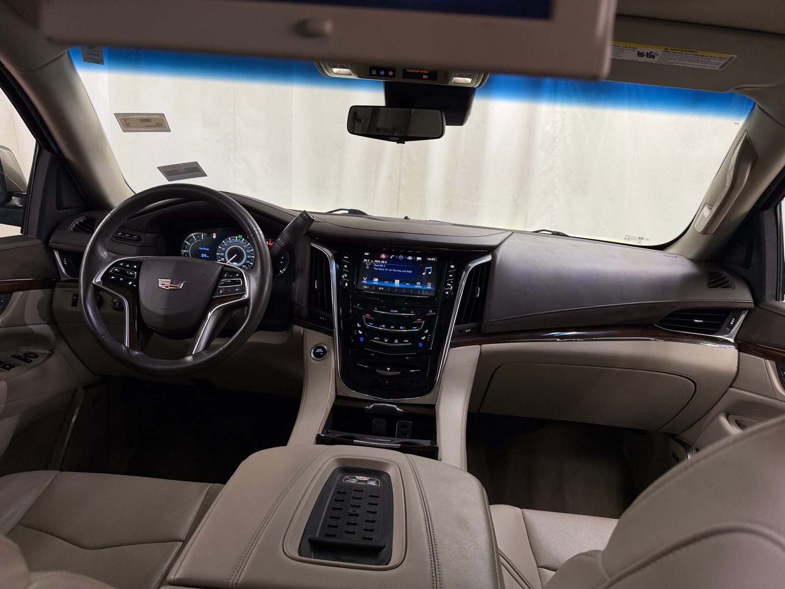 Thumbnail: 2017 Cadillac Escalade - 2