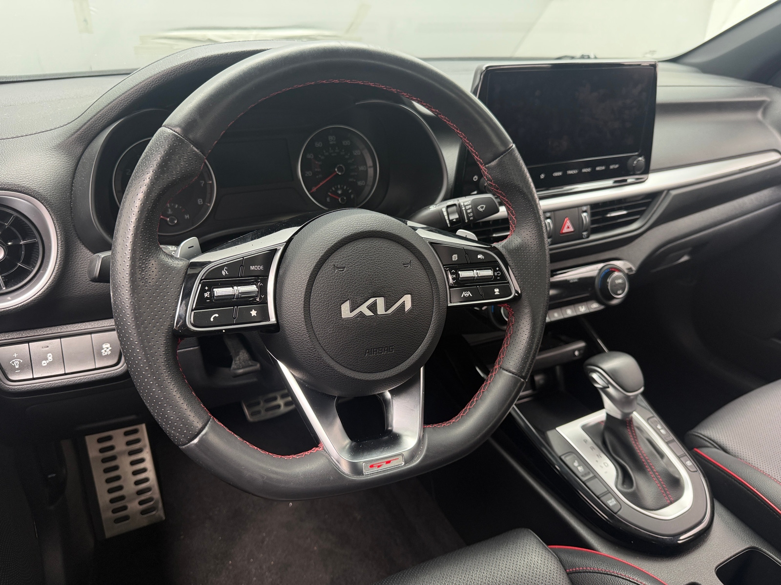 Thumbnail: 2024 Kia Forte - 4
