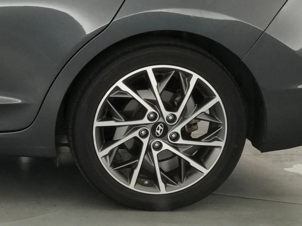 2020 Hyundai Elantra Limited - Photo 12