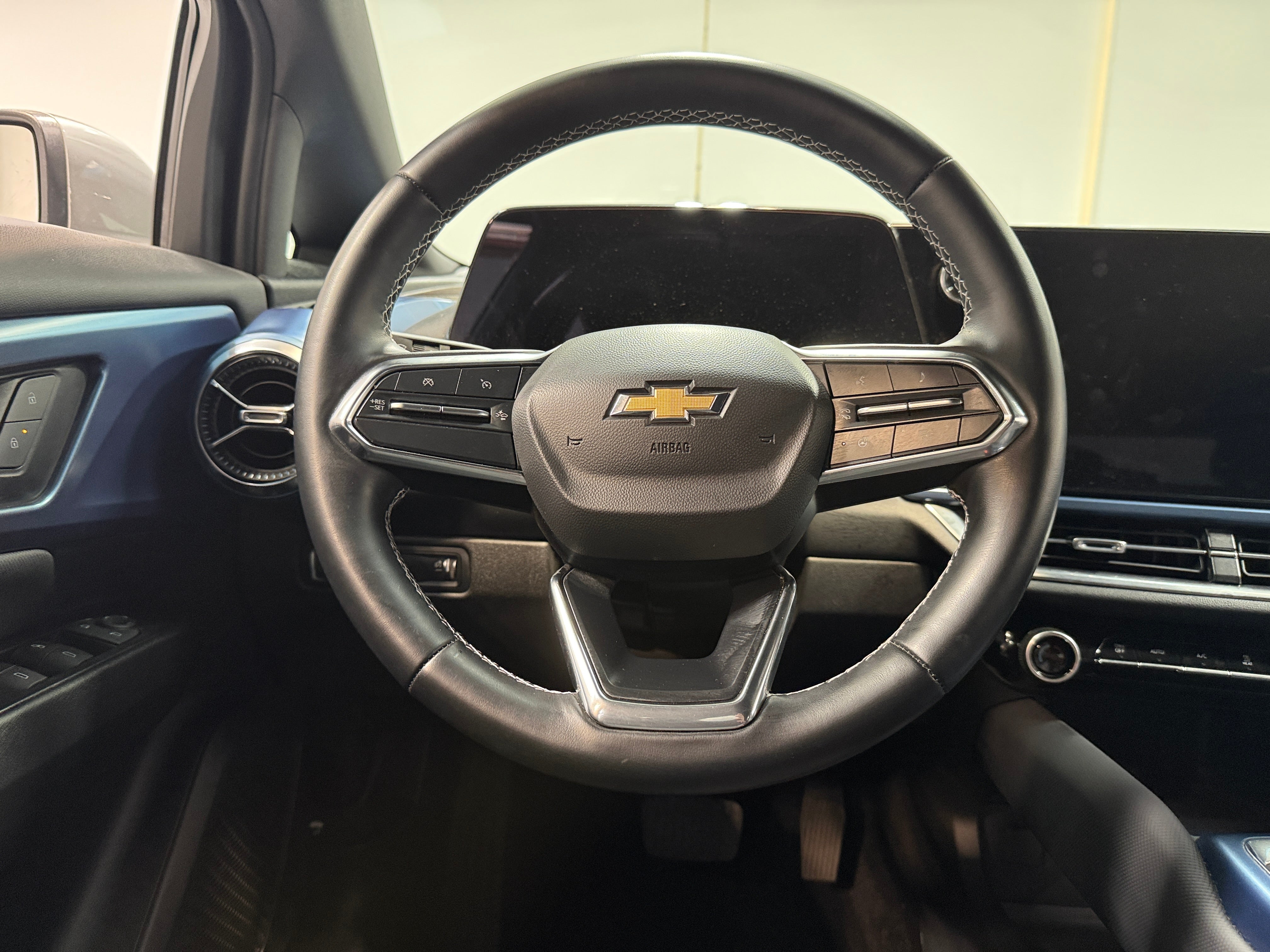 Used 2024 Chevrolet Equinox EV LT with VIN 3GN7DLRP8RS252502 for sale in Auburn, WA