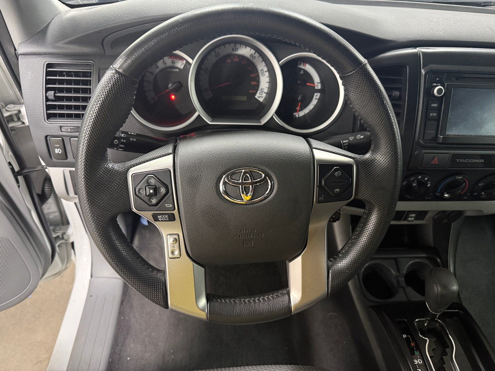 Thumbnail: 2015 Toyota Tacoma - 5