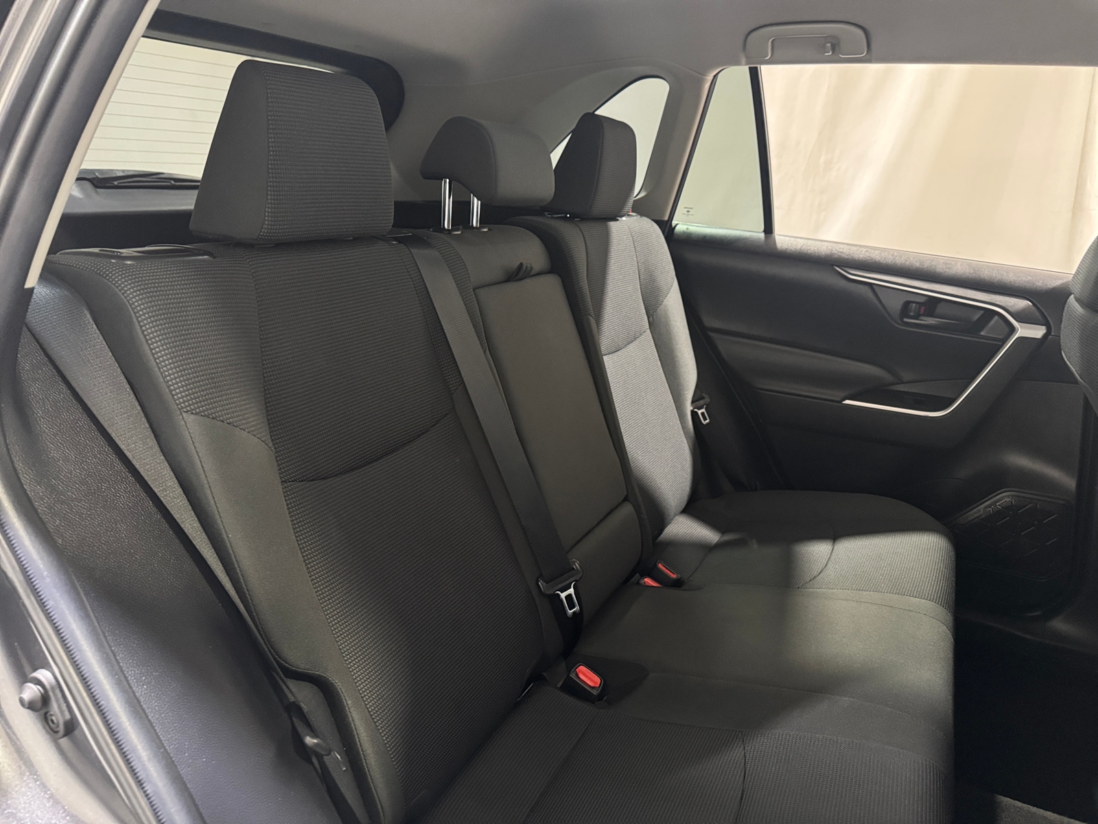 Thumbnail: 2021 Toyota RAV4 - 6