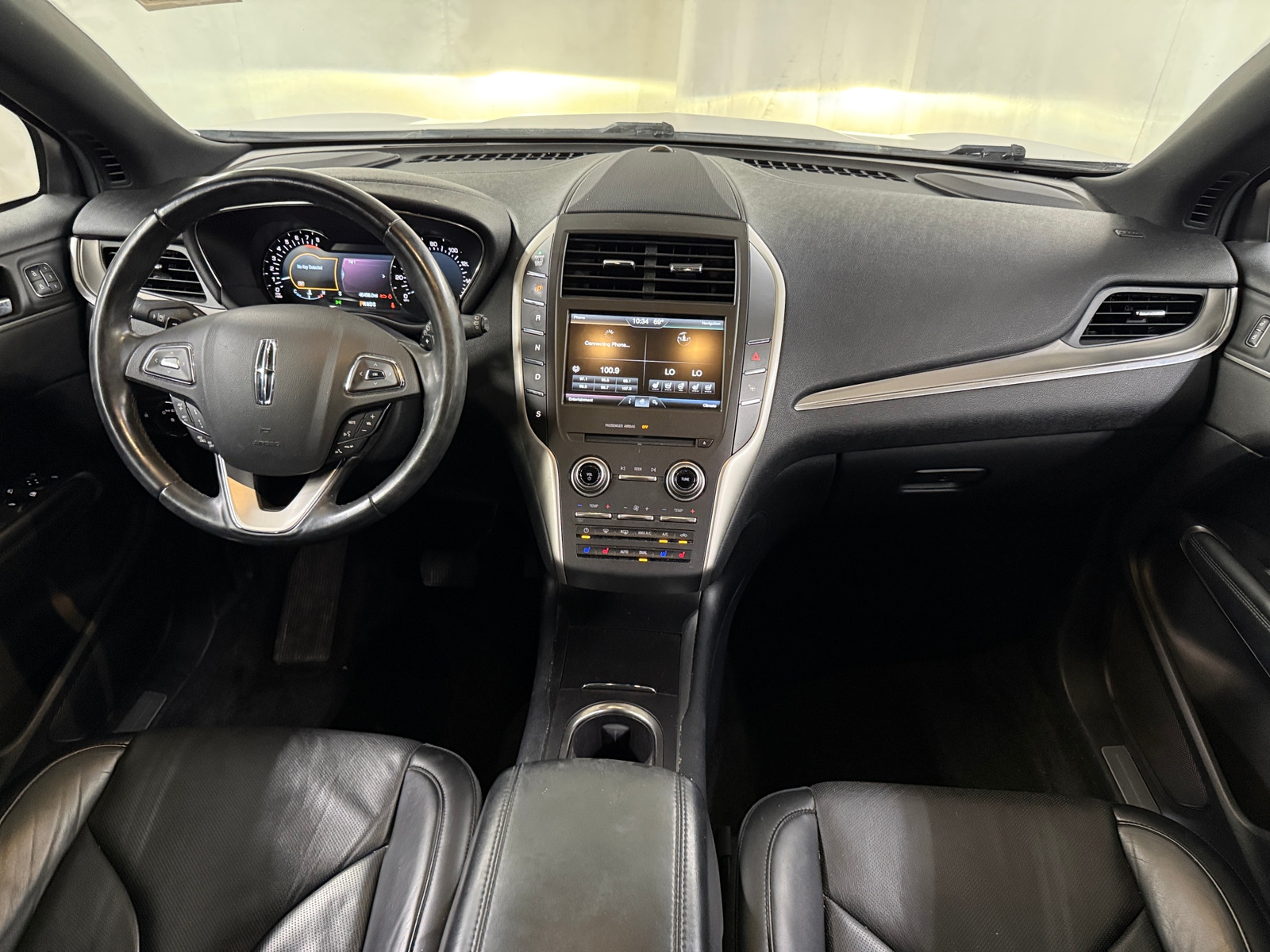 Thumbnail: 2015 Lincoln MKC - 2