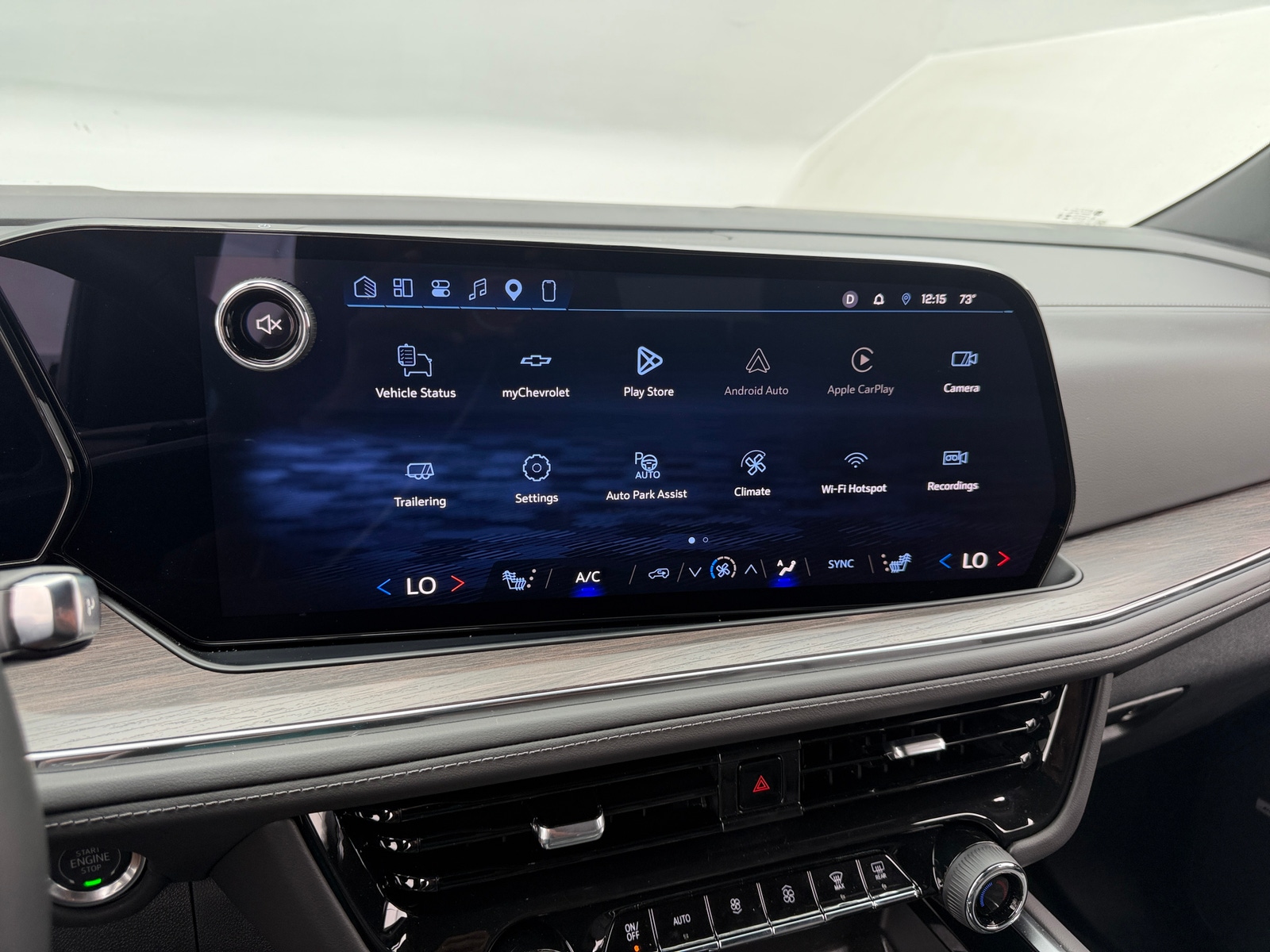 Thumbnail: 2026 Chevrolet Suburban - 3