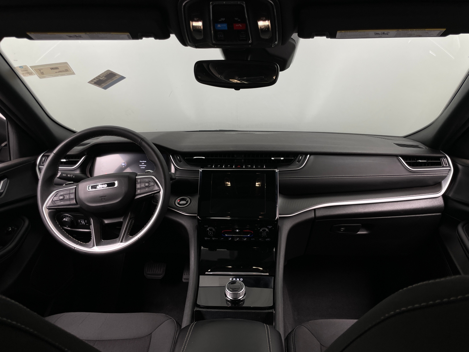 Thumbnail: 2024 Jeep Grand Cherokee - 3