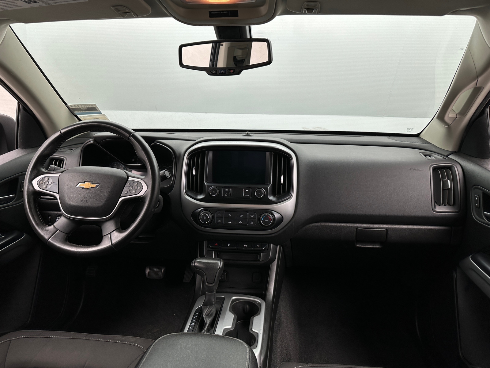 Thumbnail: 2021 Chevrolet Colorado - 3