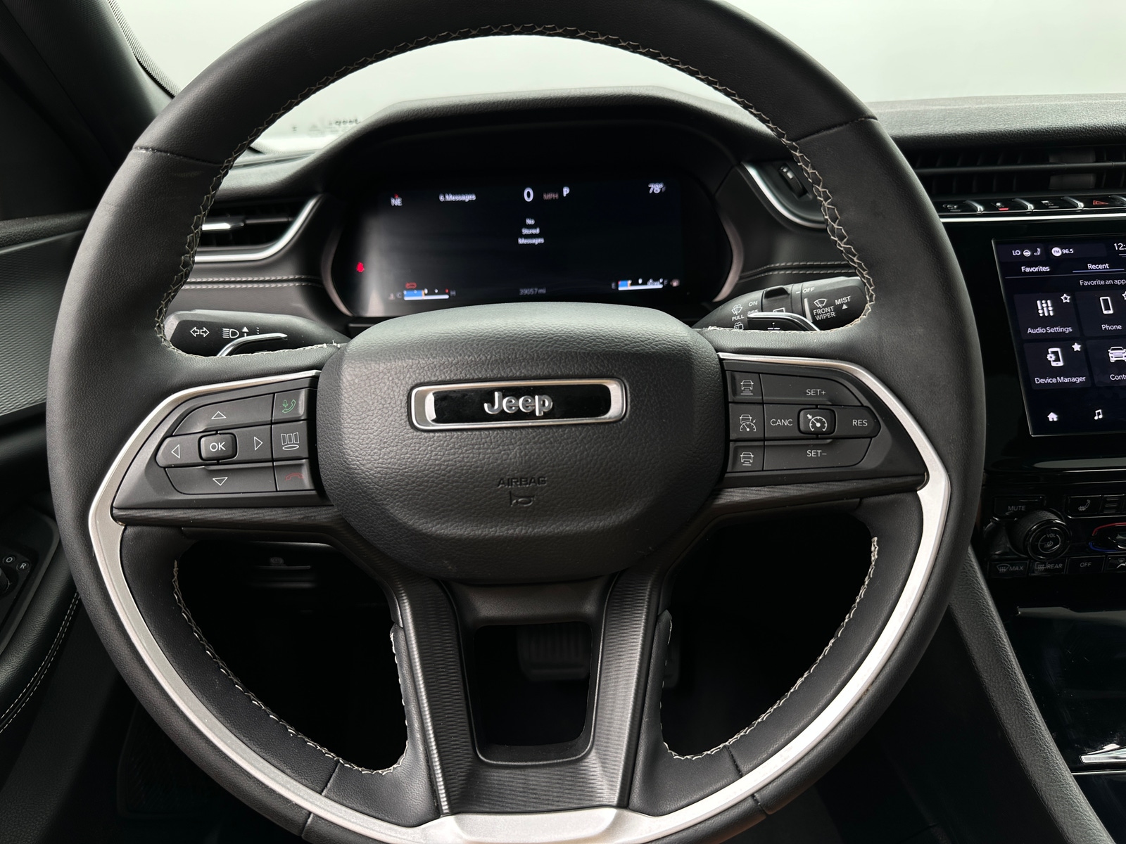 Thumbnail: 2024 Jeep Grand Cherokee L - 4