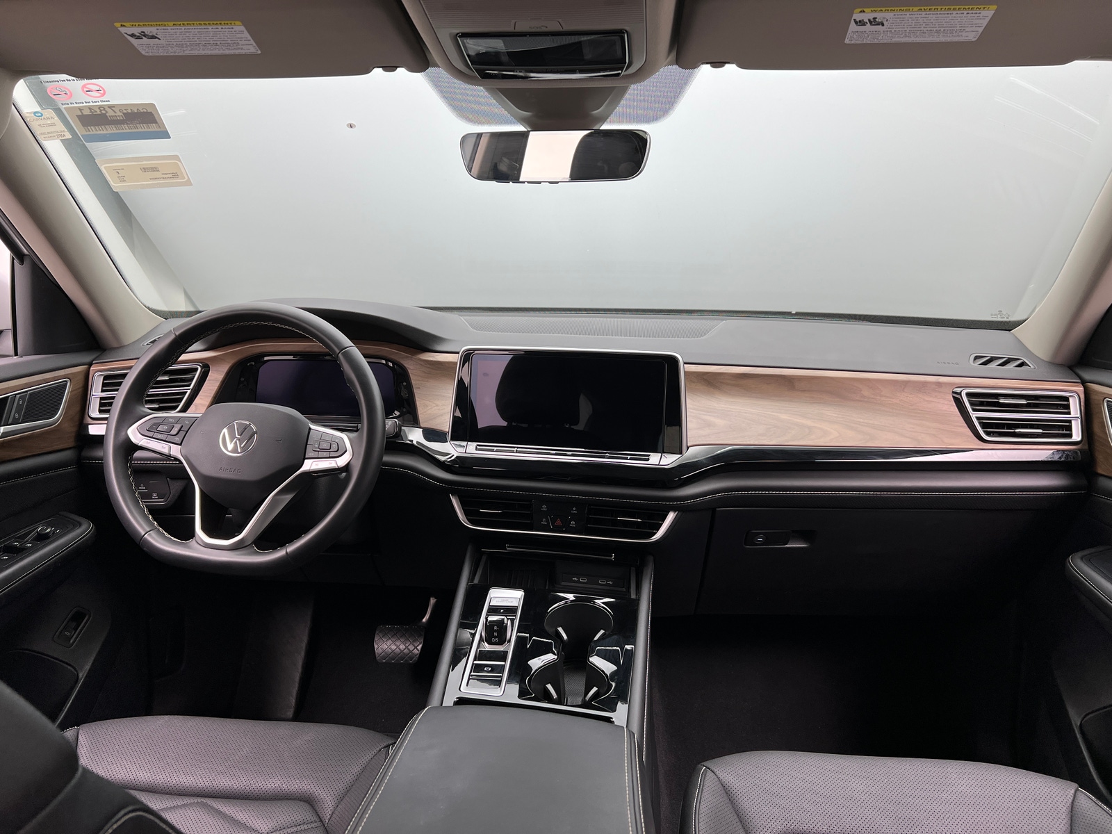 Thumbnail: 2026 Volkswagen Atlas - 3