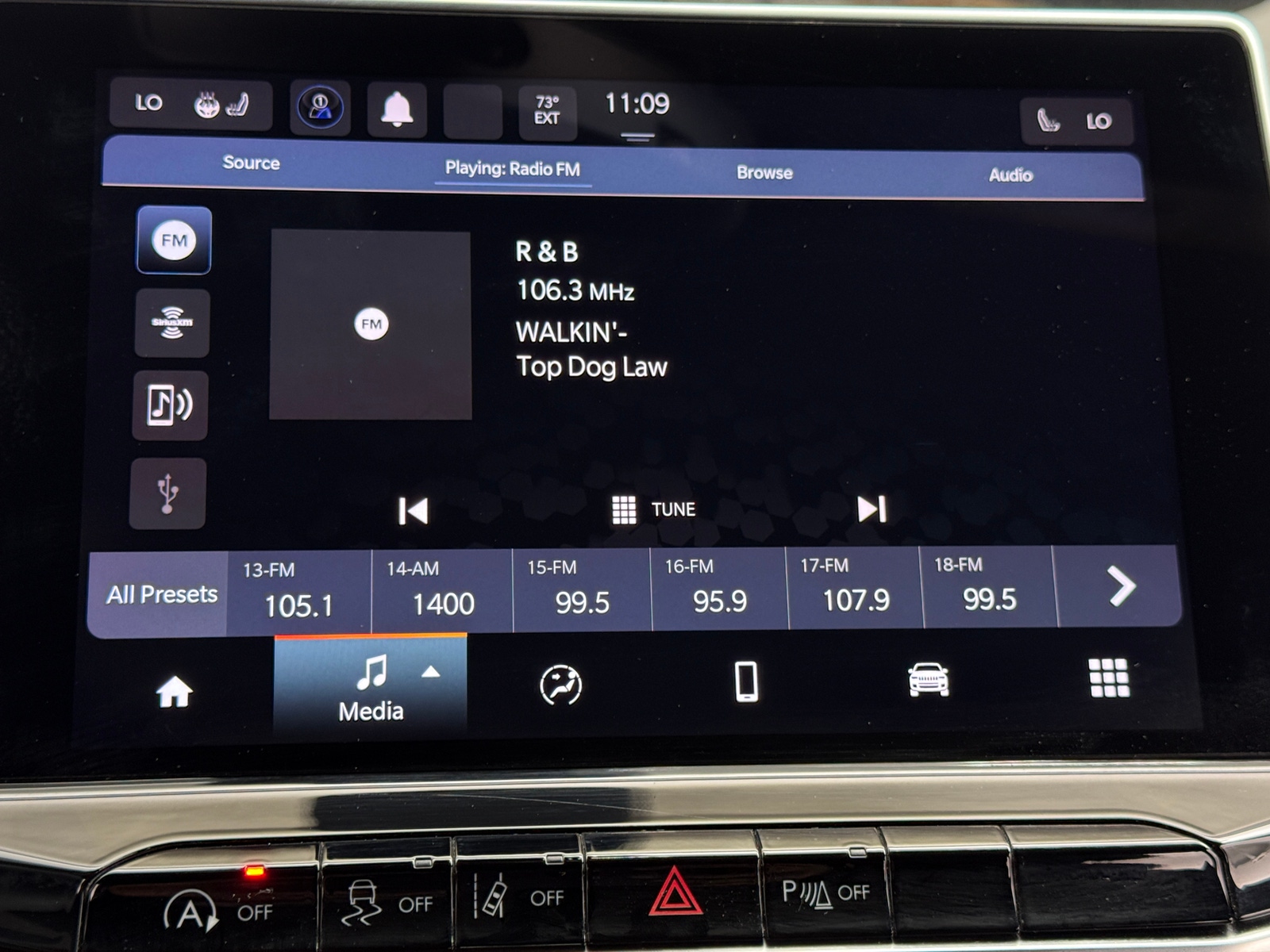 Thumbnail: 2023 Jeep Compass - 3