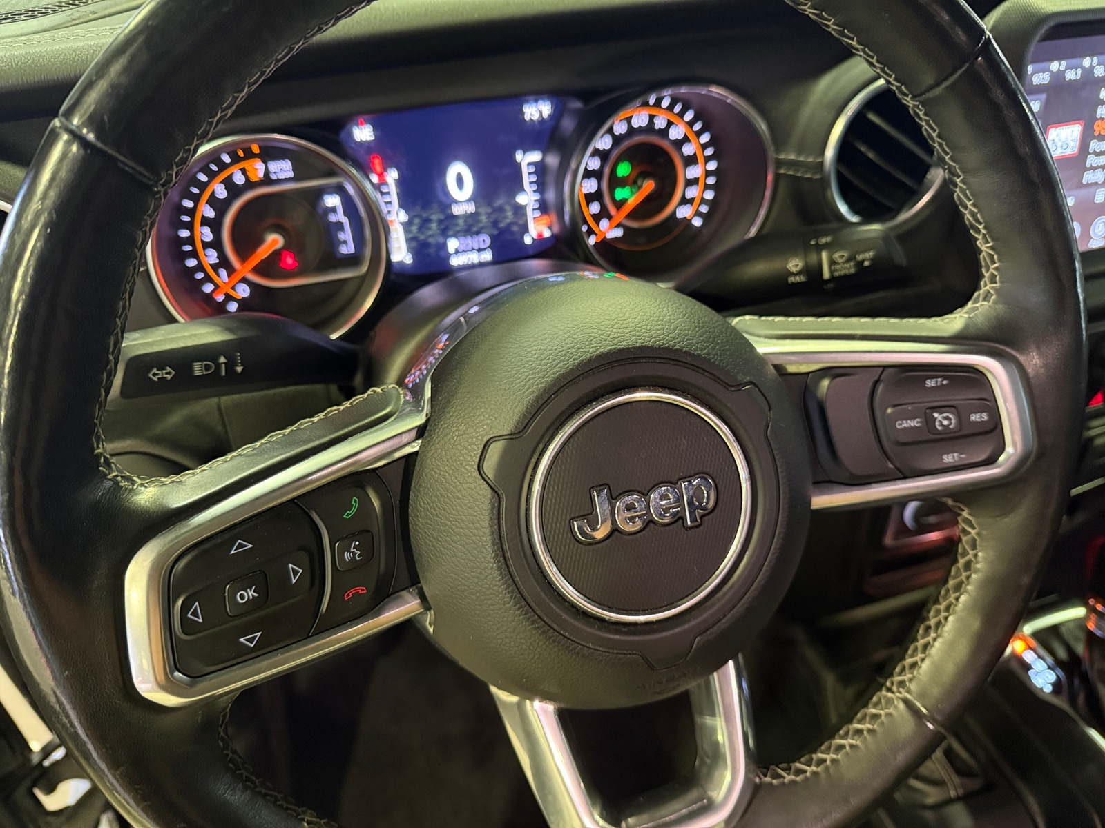Thumbnail: 2019 Jeep Wrangler - 4