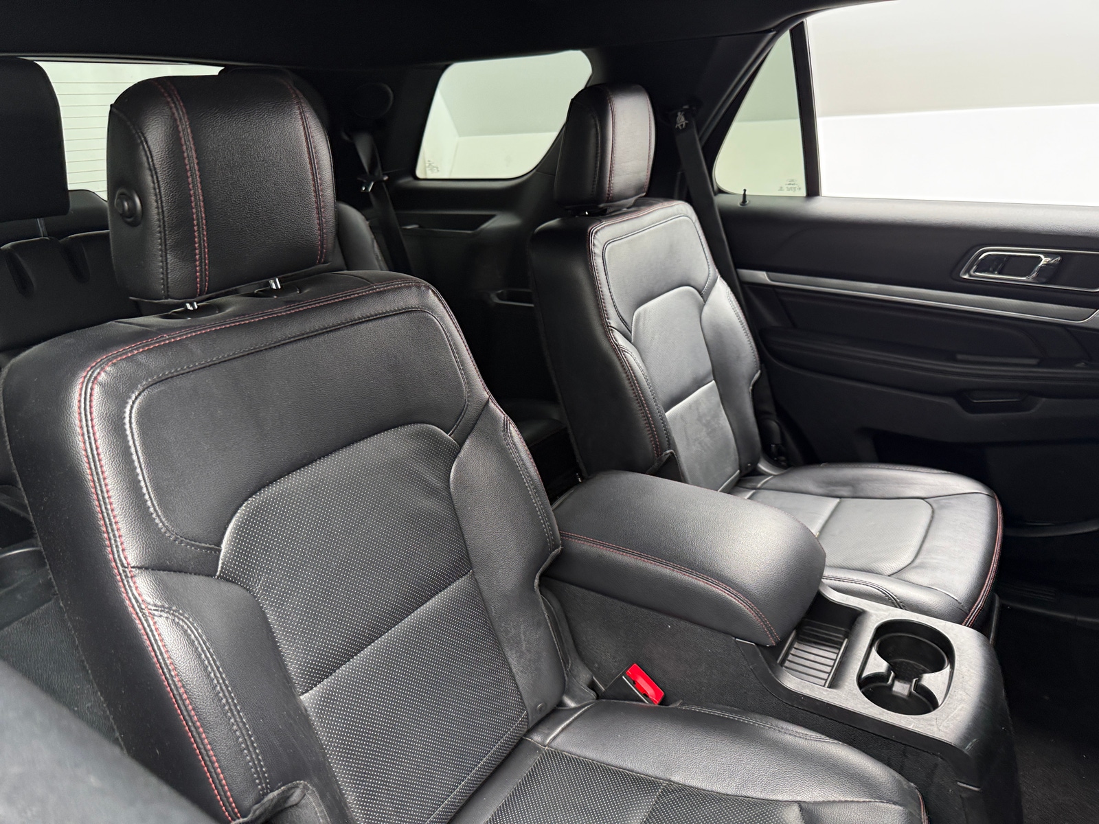 Thumbnail: 2019 Ford Explorer - 5