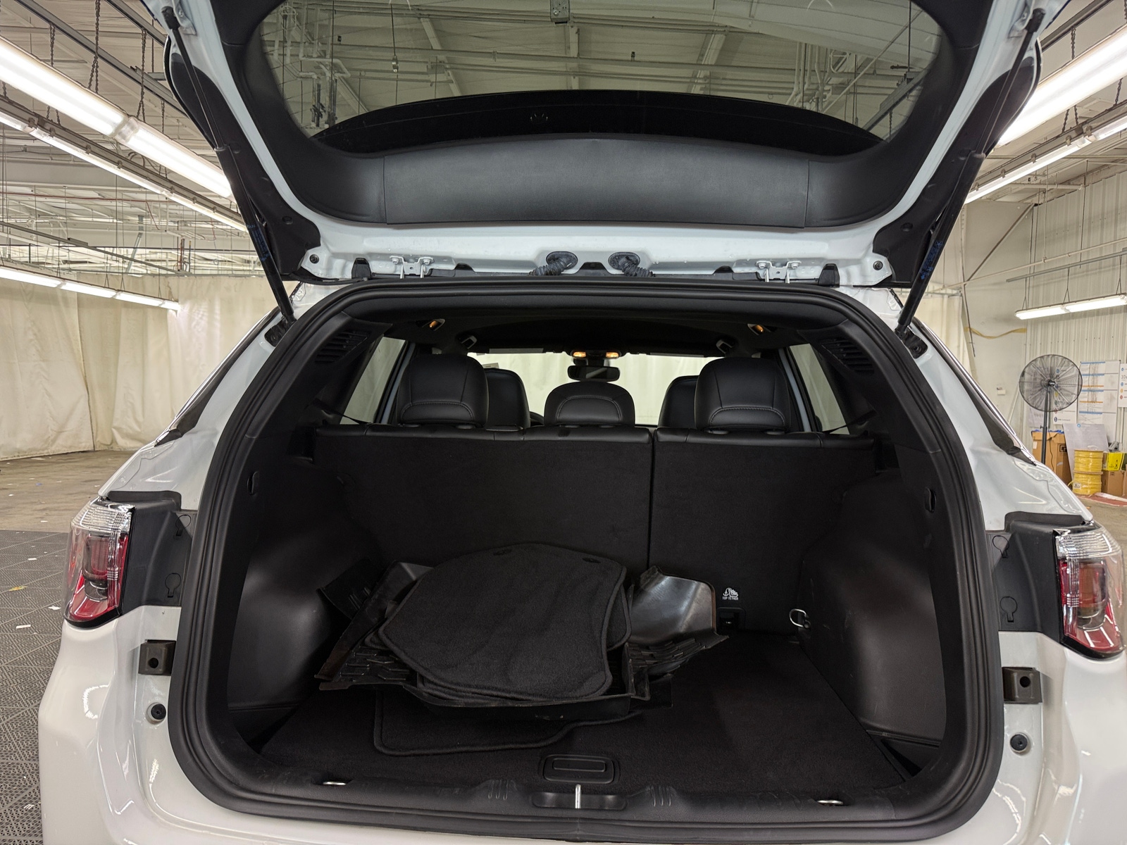 Thumbnail: 2023 Jeep Compass - 6