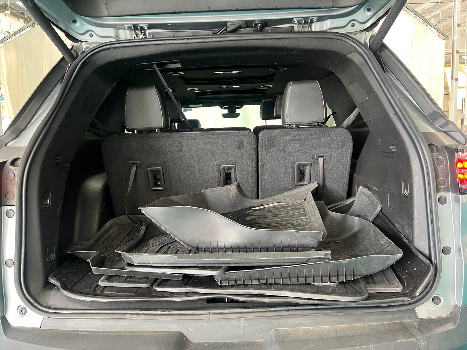 Thumbnail: 2023 Chevrolet Traverse - 6