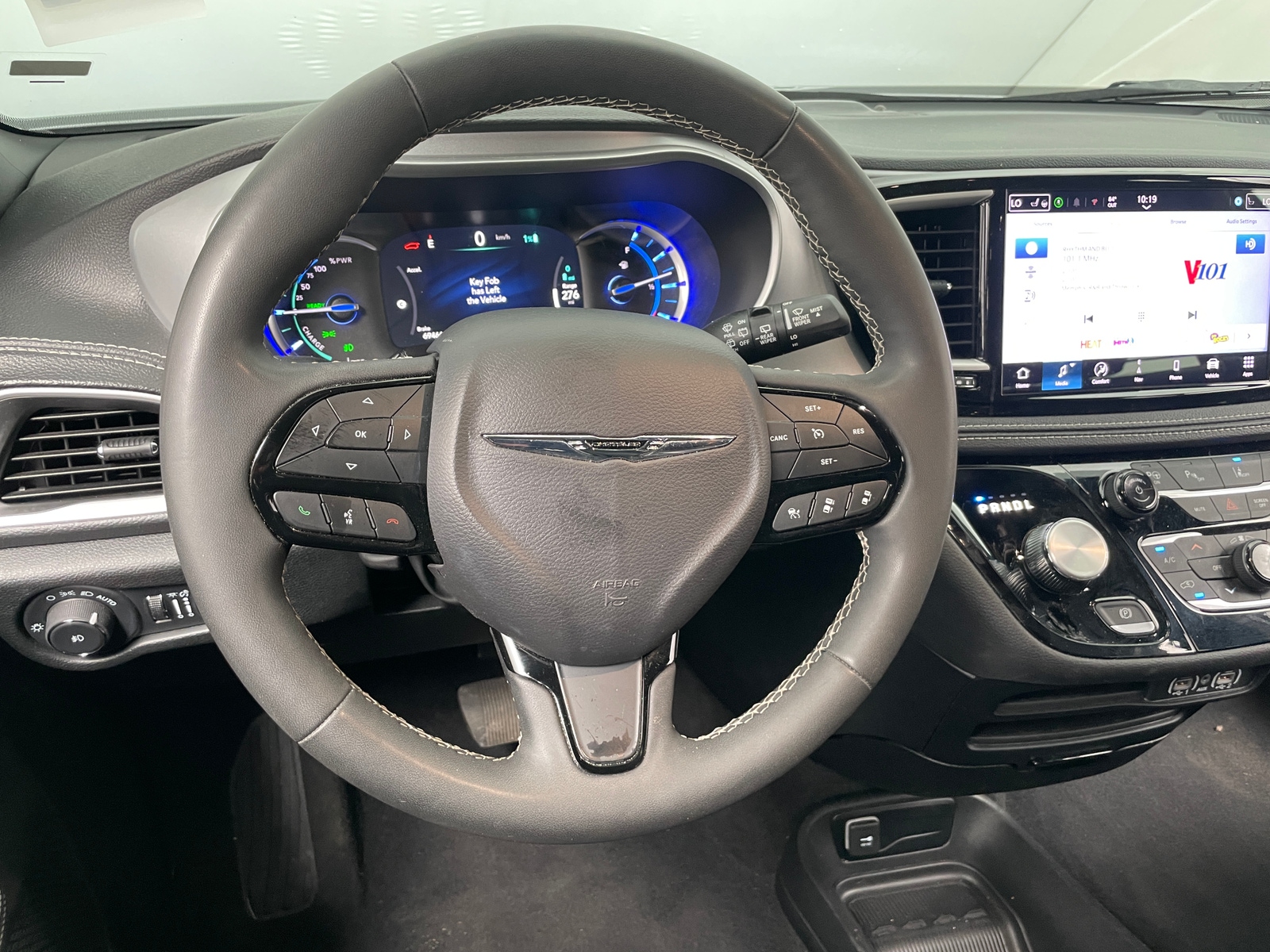 Thumbnail: 2024 Chrysler Pacifica - 4
