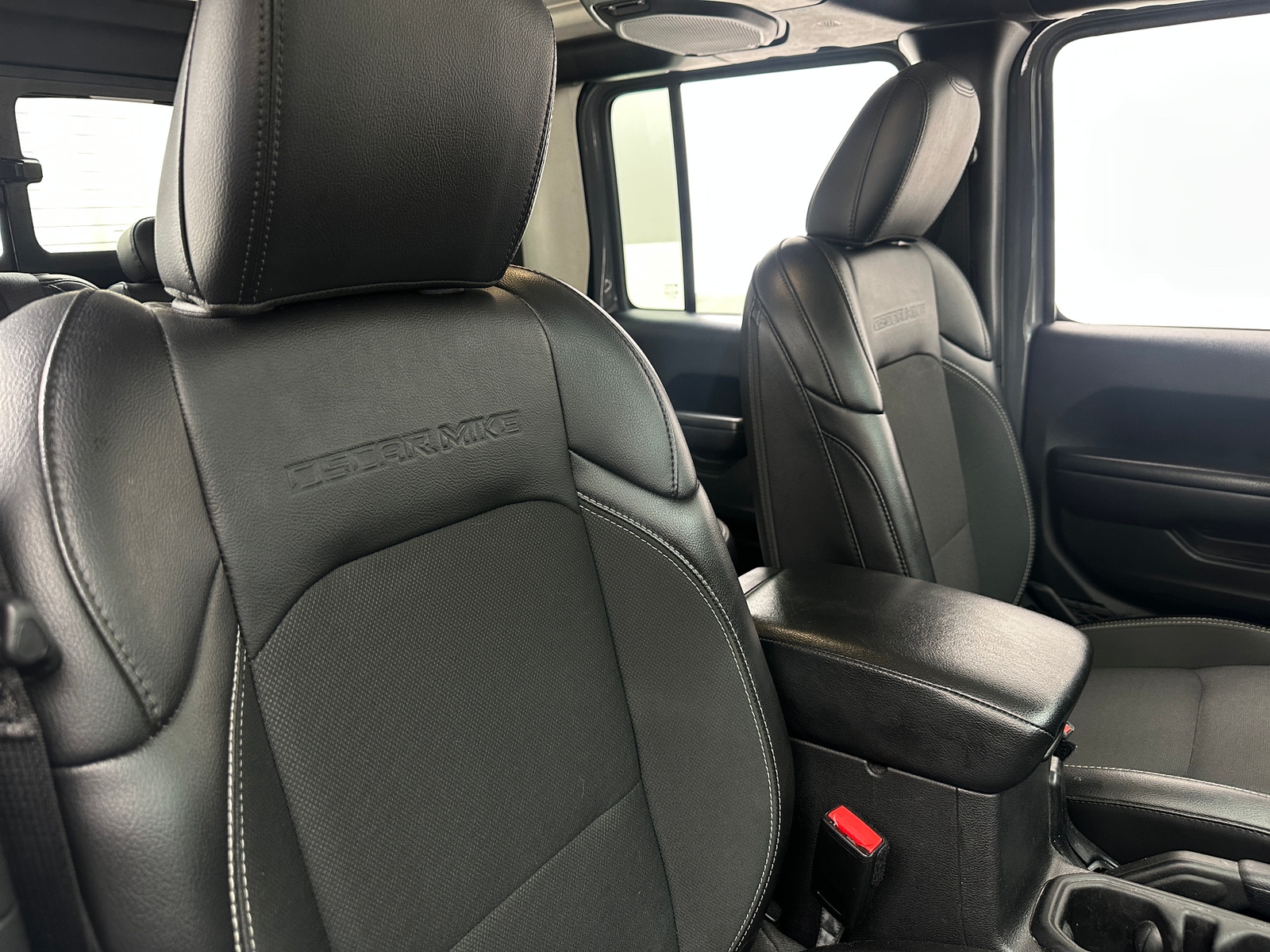 Thumbnail: 2021 Jeep Gladiator - 2