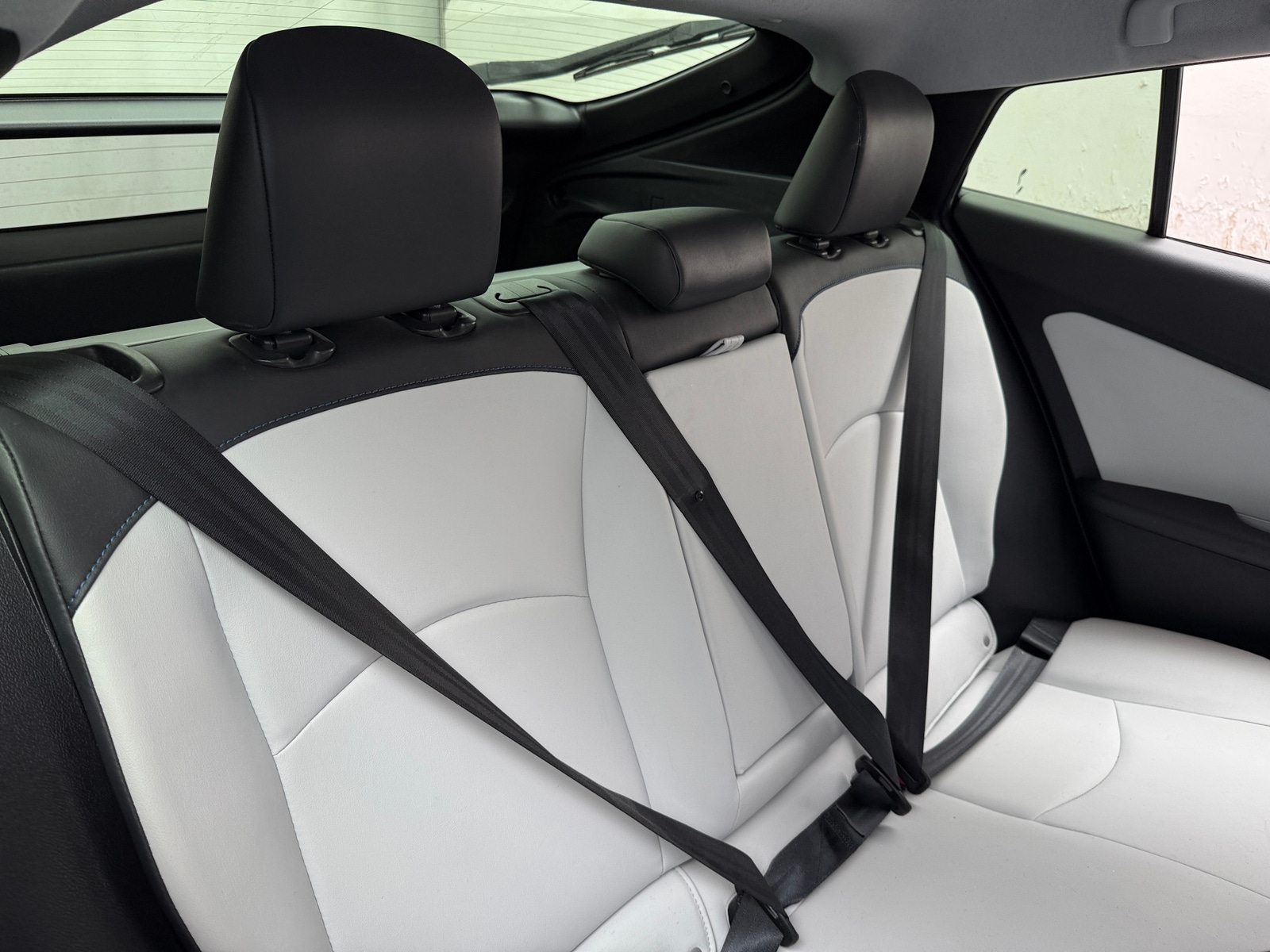 Thumbnail: 2018 Toyota Prius - 6