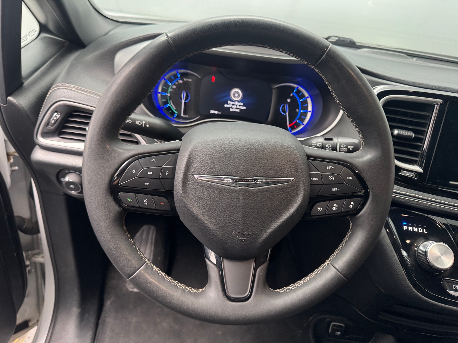 Thumbnail: 2024 Chrysler Pacifica - 4