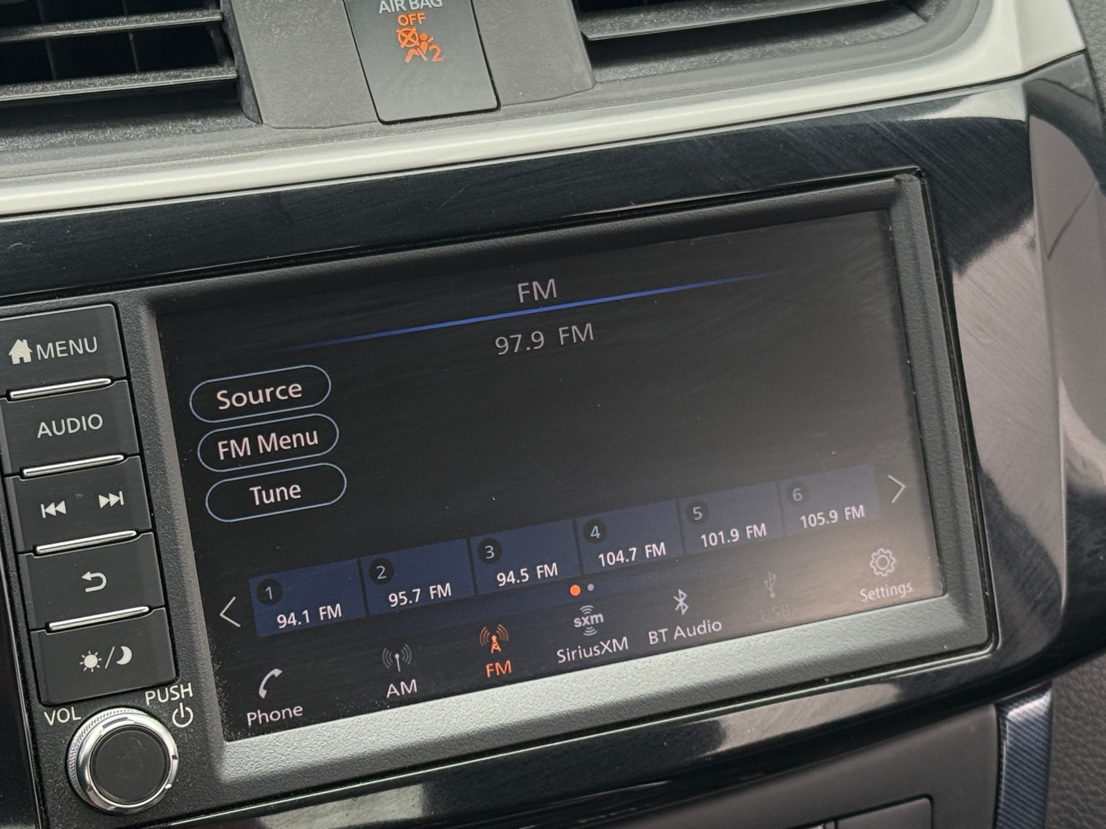 Thumbnail: 2019 Nissan Sentra - 4