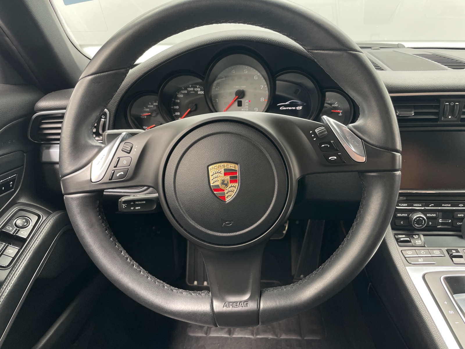 Thumbnail: 2013 Porsche 911 - 4