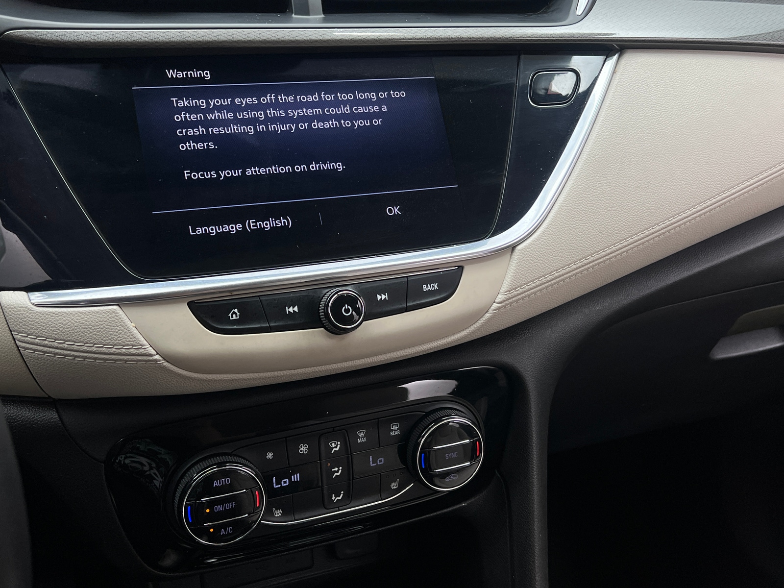 Thumbnail: 2020 Buick Encore GX - 3