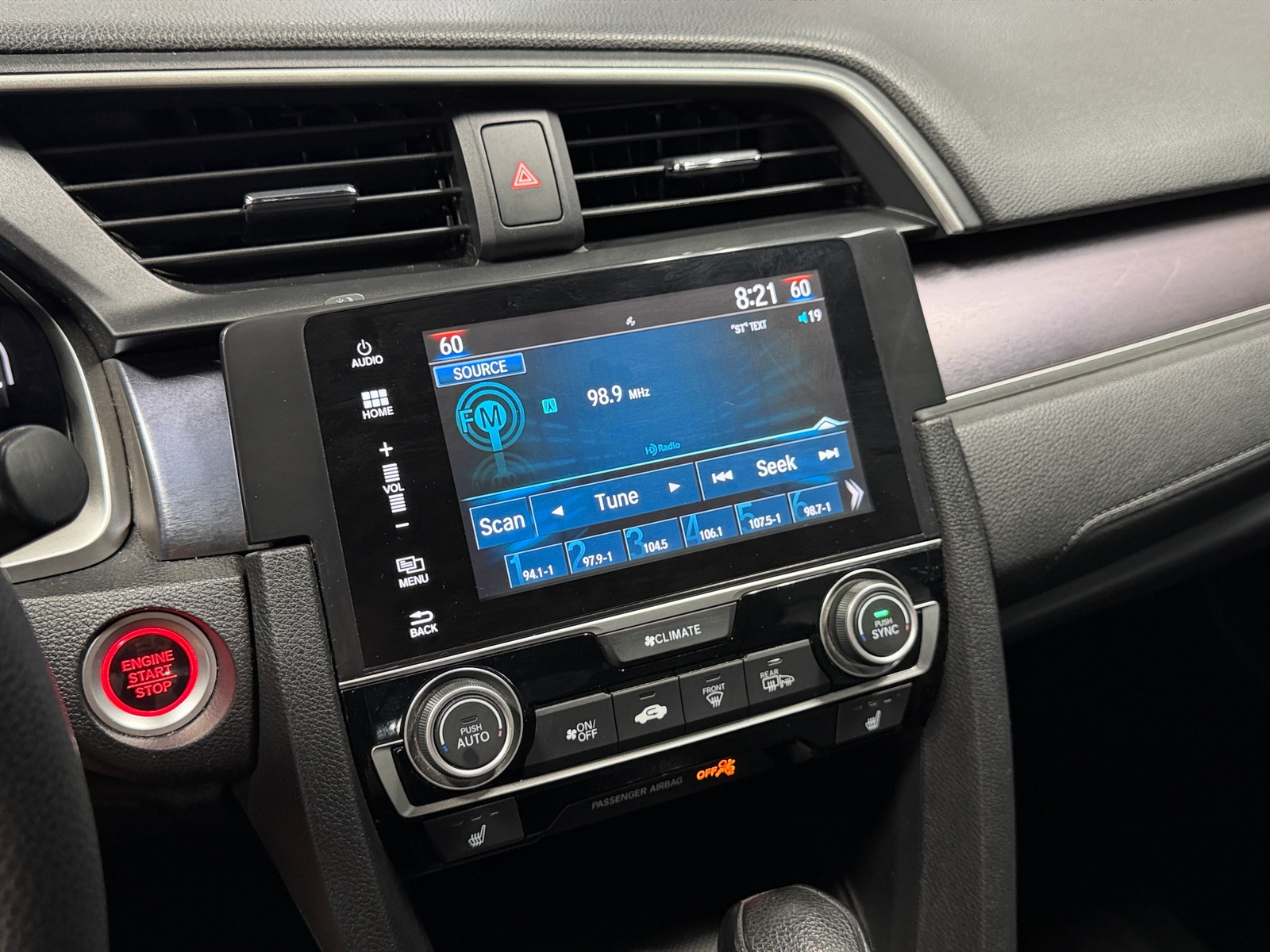 Thumbnail: 2016 Honda Civic - 4