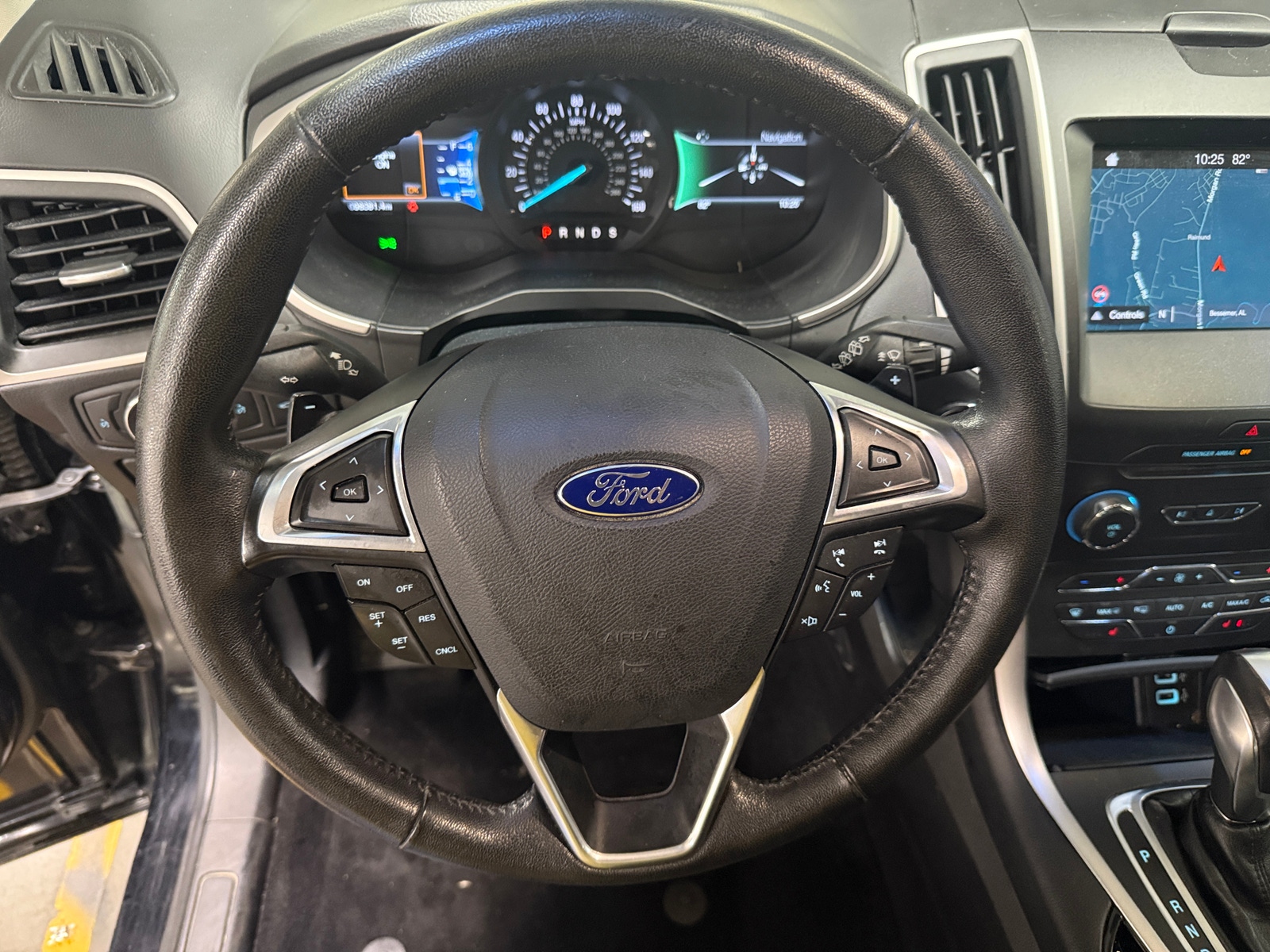 Thumbnail: 2016 Ford Edge - 4