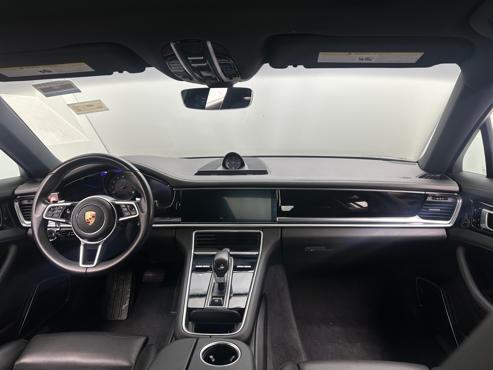 Thumbnail: 2019 Porsche Panamera - 3