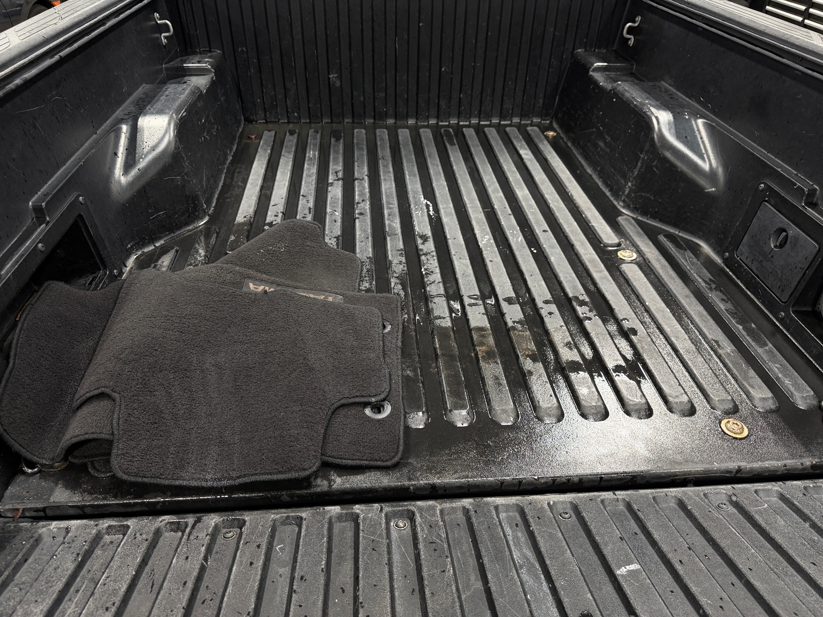 Thumbnail: 2015 Toyota Tacoma - 7