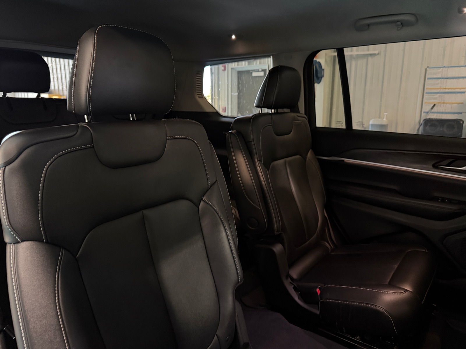 Thumbnail: 2023 Jeep Grand Cherokee L - 5