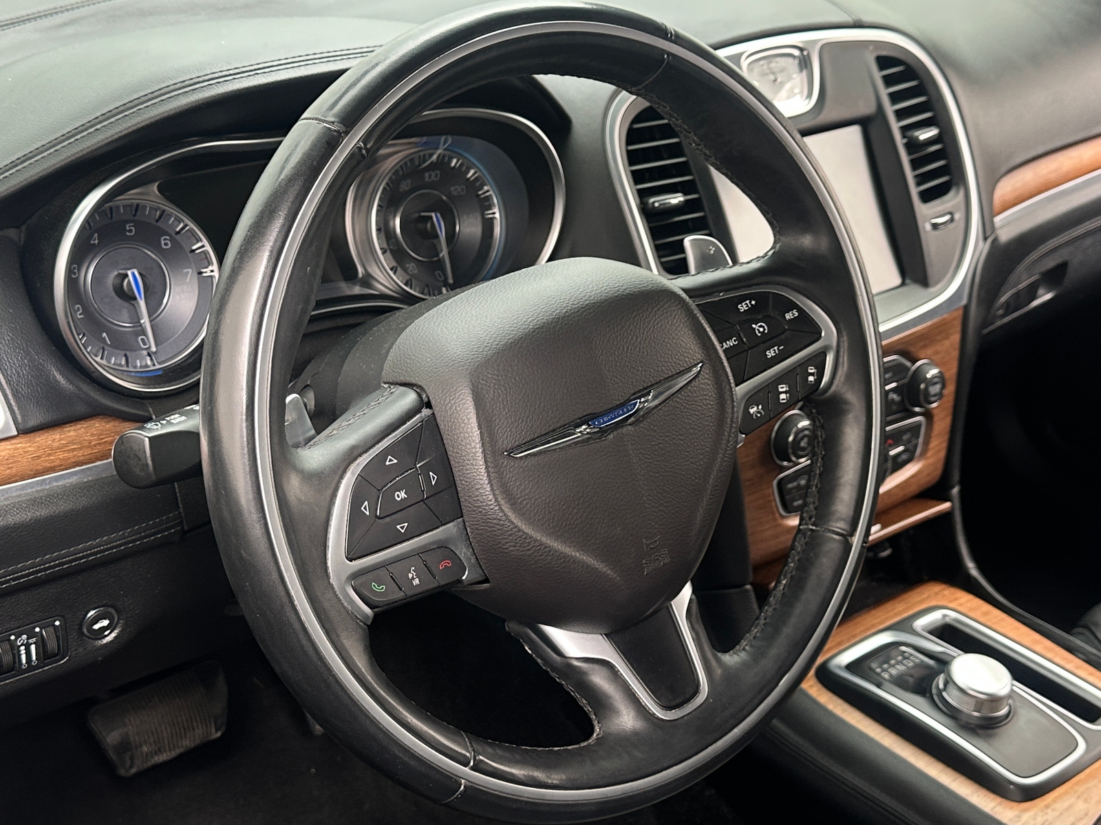 Thumbnail: 2015 Chrysler 300 - 4