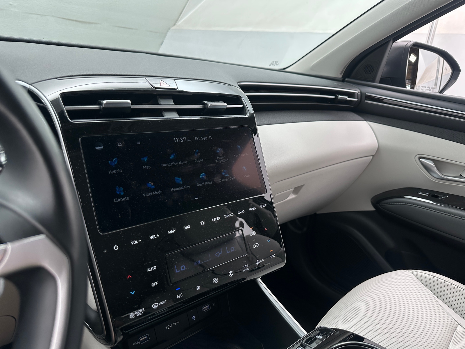 Thumbnail: 2024 Hyundai Tucson - 3