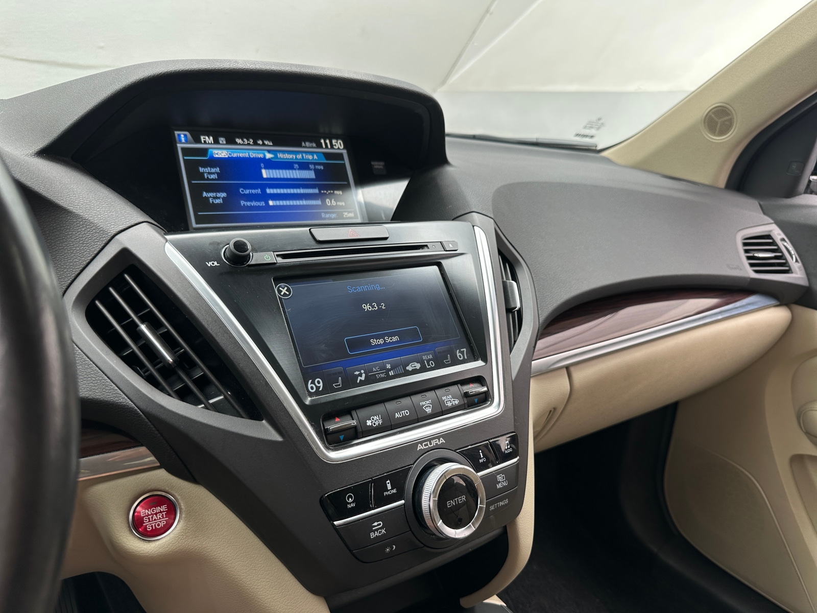 Thumbnail: 2016 Acura MDX - 3